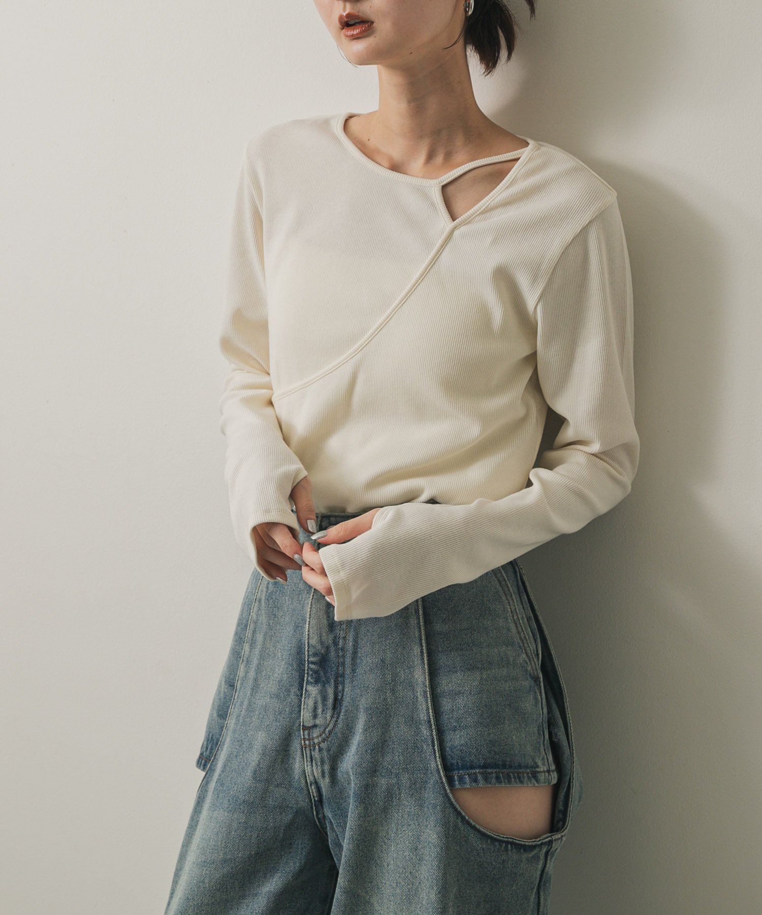 【センスオブプレイス/SENSE OF PLACE by URBAN RESEARCH】のアシンメトリーリブコンパクトトップ 人気、トレンドファッション・服の通販 founy(ファニー)  ファッション Fashion レディースファッション Fashion for Women 2025年 2025 2025-2026秋冬・A/W Autumn/Winter 2025–26 AW25–26 冬 Winter / This Winter カットソー Cut and Sewn Top シンプル Simple, Minimal トレンド Trend, Trending Now A/W・秋冬 Autumn/Winter  other-1|ID: prp329100004730364 ipo3291000000034350636