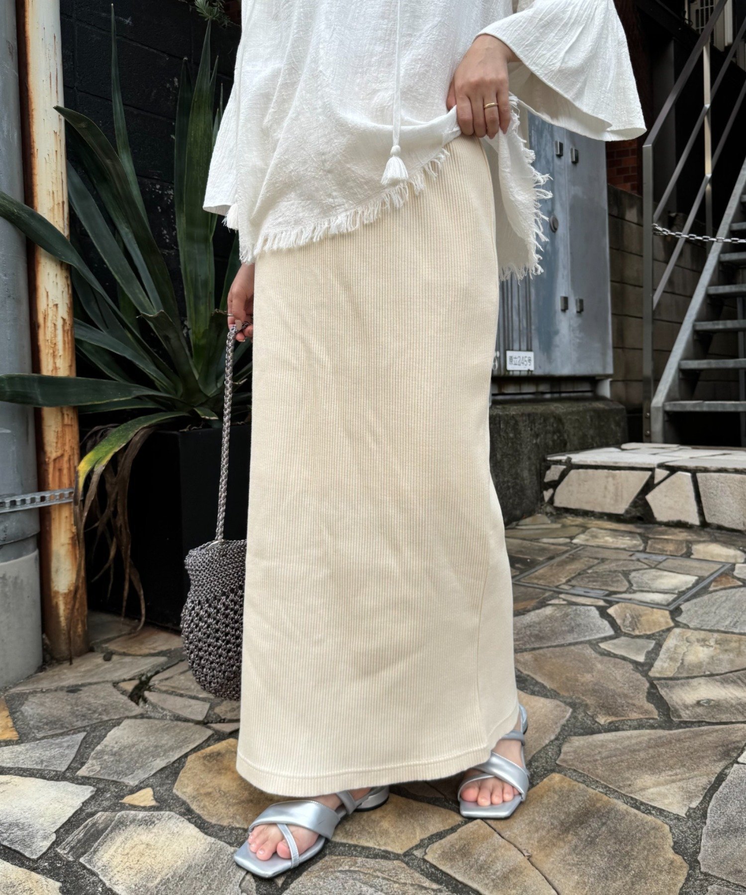 【チャオパニックティピー/CIAOPANIC TYPY】の【-3キロ見え】すっきりシルエットリブスカート インテリア・キッズ・メンズ・レディースファッション・服の通販 founy(ファニー) 　ファッション　Fashion　レディースファッション　Fashion for Women　スカート　Skirts　カットソー　Cut and Sewn Top　シューズ　Shoes, Footwear　シンプル　Simple, Minimal　スウェット / スエット　Sweatshirt, Sweatwear　ストラップサンダル　Strappy Sandals, Strap Sandals　ストレッチ　Stretch, Stretchy Fabric　スニーカー　Sneakers, Trainers　スリット　Slit, Slit Detail　定番　Standard, Basic Item　バレエ　Ballet, Ballet Style　楽ちん　Easy Fit, Comfortable　おすすめ　Recommended / Our Picks　アイボリー|ID: prp329100004730400 ipo3291000000034598459