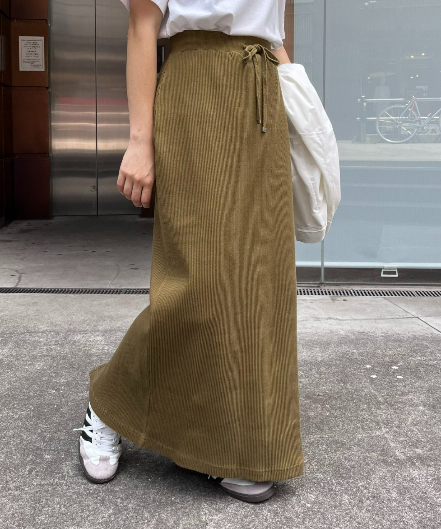 【チャオパニックティピー/CIAOPANIC TYPY】の【-3キロ見え】すっきりシルエットリブスカート インテリア・キッズ・メンズ・レディースファッション・服の通販 founy(ファニー) 　ファッション　Fashion　レディースファッション　Fashion for Women　スカート　Skirts　カットソー　Cut and Sewn Top　シューズ　Shoes, Footwear　シンプル　Simple, Minimal　スウェット / スエット　Sweatshirt, Sweatwear　ストラップサンダル　Strappy Sandals, Strap Sandals　ストレッチ　Stretch, Stretchy Fabric　スニーカー　Sneakers, Trainers　スリット　Slit, Slit Detail　定番　Standard, Basic Item　バレエ　Ballet, Ballet Style　楽ちん　Easy Fit, Comfortable　おすすめ　Recommended / Our Picks　カーキ|ID: prp329100004730400 ipo3291000000034598470