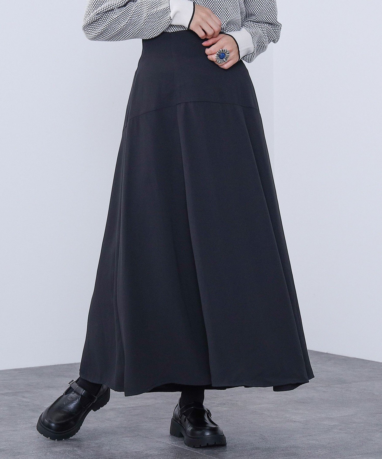 【ビームス ウイメン/BEAMS】のバックレースアップ フレアスカート インテリア・キッズ・メンズ・レディースファッション・服の通販 founy(ファニー) 　ファッション　Fashion　レディースファッション　Fashion for Women　スカート　Skirts　Aライン・フレアスカート　A-Line & Flared Skirts　おすすめ　Recommended / Our Picks　エレガント 上品　Elegant　コンパクト　Compact, Small Size　スタイリッシュ　Stylish, Fashionable　ドレープ　Drape, Draping Fabric　フレア　Flare, Flared　レース　Lace, Lace Fabric　BLACK|ID: prp329100004730434 ipo3291000000034608979