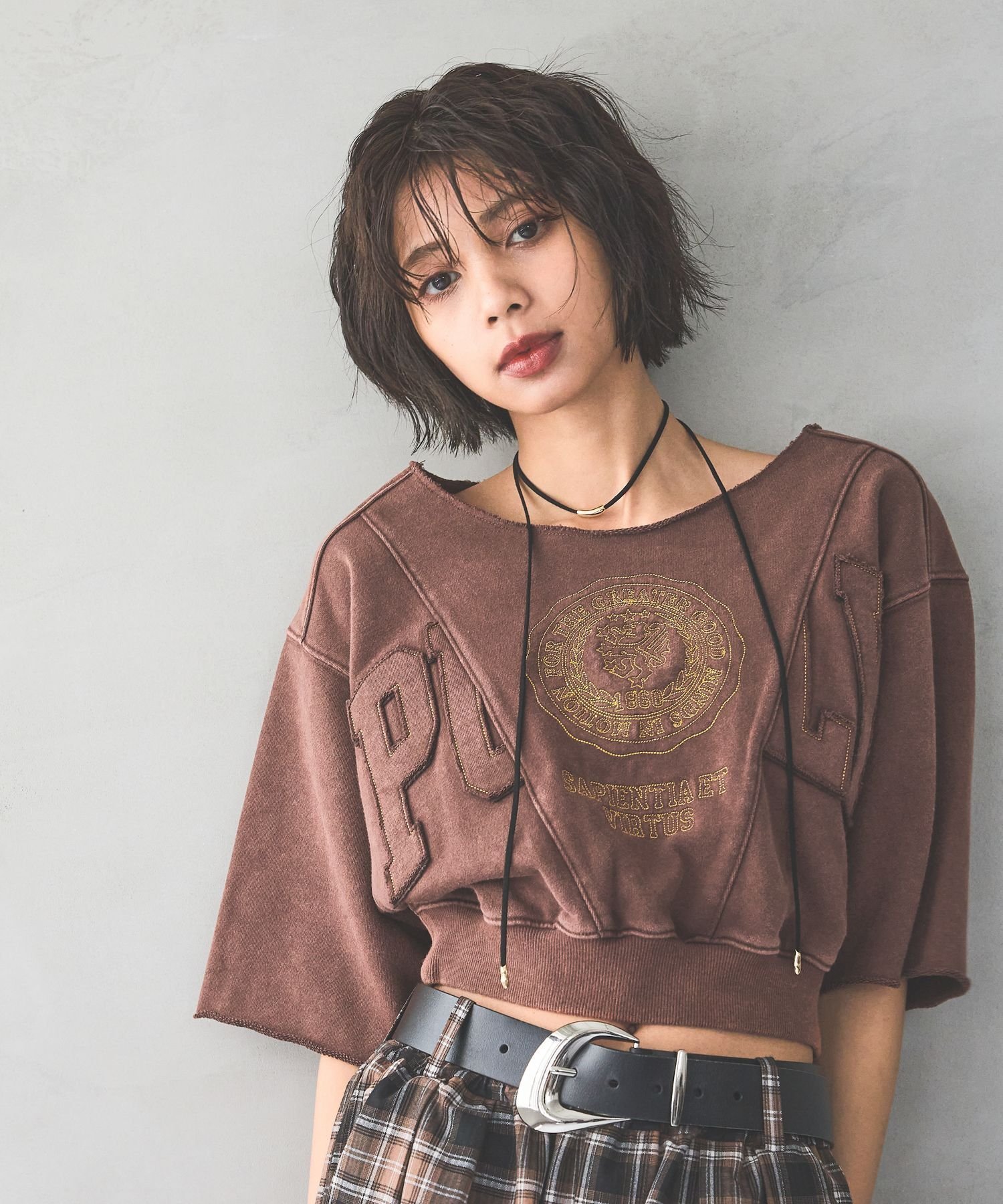 【ページボーイ/PAGEBOY】のリメイクライクカレッジ(半袖) インテリア・キッズ・メンズ・レディースファッション・服の通販 founy(ファニー) 　ファッション　Fashion　レディースファッション　Fashion for Women　トップス・カットソー　Cut & Sew Tops　おすすめ　Recommended / Our Picks　ショート　Short, Short Length　トレンド　Trend, Trending Now　ボトム　Bottoms, Lower Wear　リメイク　Remake, Reconstructed　ワイド　Wide, Wide Fit　半袖　Short Sleeve, Half Sleeve　ダークブラウン58|ID: prp329100004730452 ipo3291000000034274962