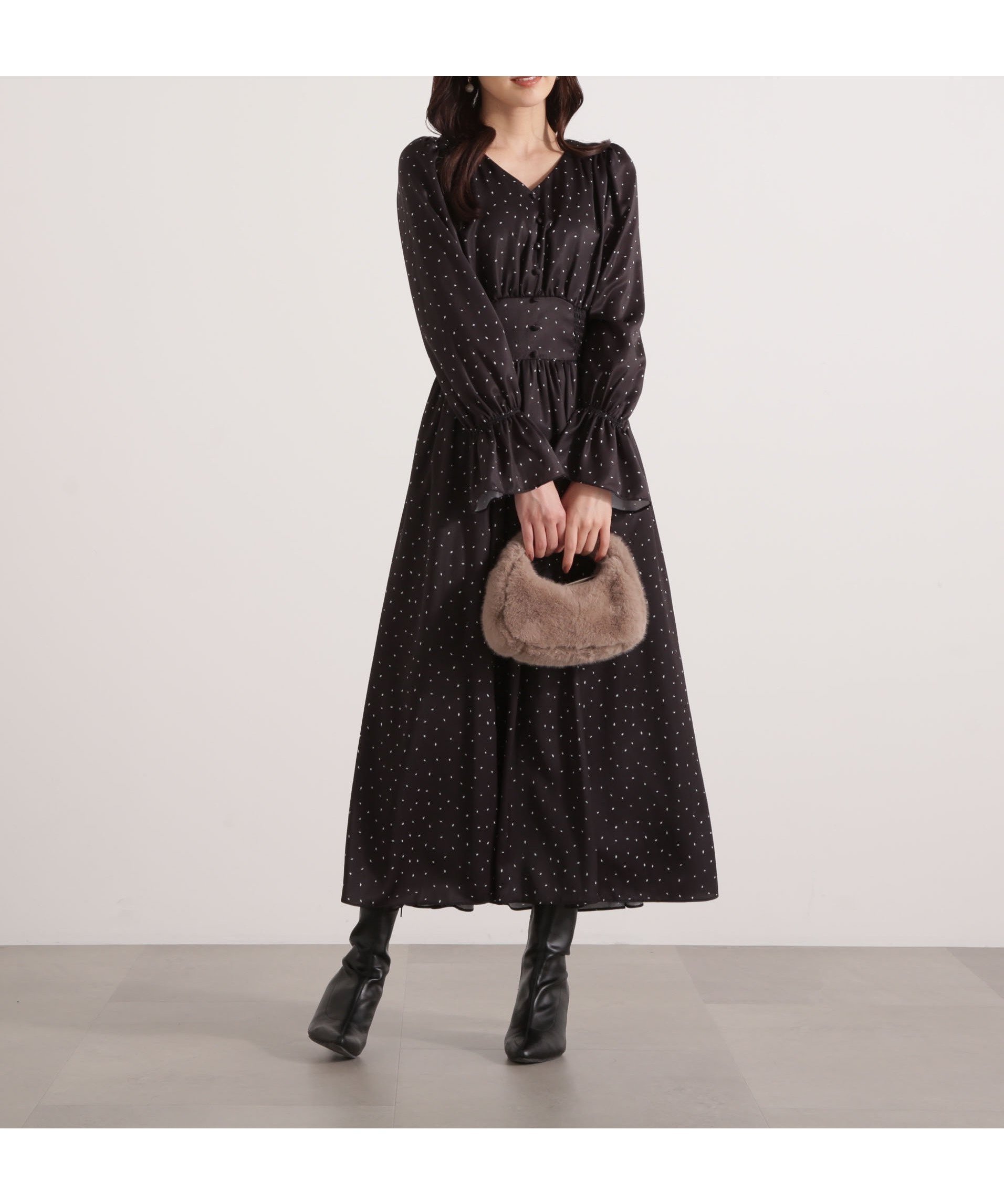 【プロポーション ボディドレッシング/PROPORTION BODY DRESSING】のクルミ釦付きギャザーワンピース 25AW インテリア・キッズ・メンズ・レディースファッション・服の通販 founy(ファニー)  ファッション Fashion レディースファッション Fashion for Women ワンピース Dresses 2025年 2025 2025-2026秋冬・A/W Autumn/Winter 2025–26 AW25–26 ウォッシャブル Machine Washable ギャザー Gathered, Ruffled シャーリング Shirring, Ruched スリーブ Sleeve, Long Sleeve / Short Sleeve フロント Front, Front Design エレガント 上品 Elegant 無地 Plain, Solid Color ブラックプリント1|ID: prp329100004730635 ipo3291000000034172032