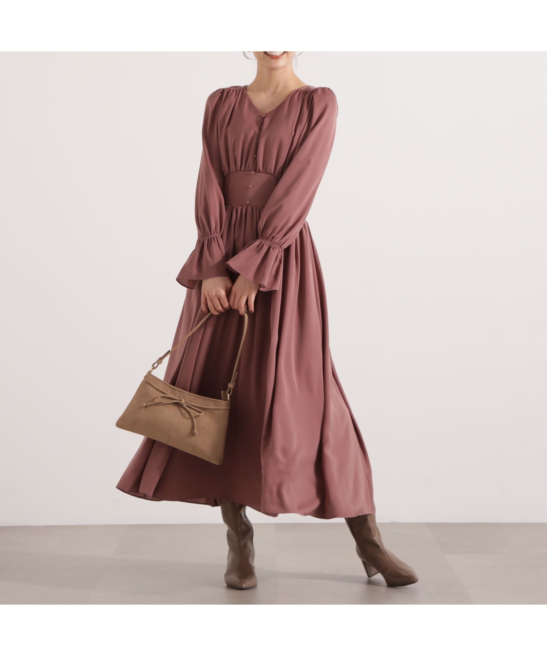 【プロポーション ボディドレッシング/PROPORTION BODY DRESSING】のクルミ釦付きギャザーワンピース 25AW インテリア・キッズ・メンズ・レディースファッション・服の通販 founy(ファニー)  ファッション Fashion レディースファッション Fashion for Women ワンピース Dresses 2025年 2025 2025-2026秋冬・A/W Autumn/Winter 2025–26 AW25–26 ウォッシャブル Machine Washable ギャザー Gathered, Ruffled シャーリング Shirring, Ruched スリーブ Sleeve, Long Sleeve / Short Sleeve フロント Front, Front Design エレガント 上品 Elegant 無地 Plain, Solid Color ピンク|ID: prp329100004730635 ipo3291000000034172034