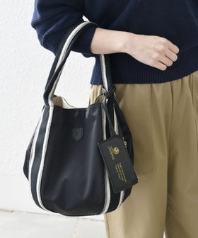 【シップス フォー ウィメン/SHIPS】の【SHIPS any別注】Folna 2WAY ライン ナイロン トート バッグ 人気、トレンドファッション・服の通販 founy(ファニー) ファッション Fashion レディースファッション Fashion for Women バッグ Bags 軽量 Lightweight, Ultra Light トレンド Trend, Trending Now 人気 Popular, Best Seller ベーシック Basic, Essential ポケット Pocket, Pocket Detail 別注 Limited Edition, Custom Order ビジネス 仕事 通勤 Business / Work / Commuting 2025年 2025 2025-2026秋冬・A/W Autumn/Winter 2025–26 AW25–26 |ID:prp329100004730774