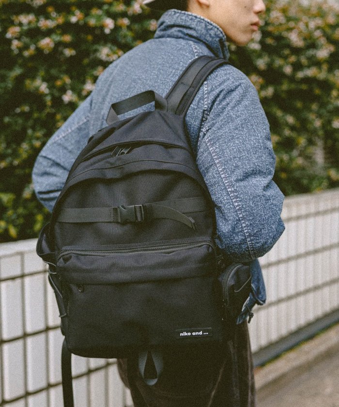 【ニコアンド/niko and】のオリジナルポーチ撥水デイパック インテリア・キッズ・メンズ・レディースファッション・服の通販 founy(ファニー) https://founy.com/ ファッション Fashion レディースファッション Fashion for Women ポーチ&ミニバッグ Pouches & Mini Bags アウトドア Outdoor Clothing シンプル Simple, Minimal チャーム Charm, Pendant デイパック Daypack, Casual Backpack トレンド Trend, Trending Now 人気 Popular, Best Seller フォルム Silhouette, Form フロント Front, Front Design ベーシック Basic, Essential ポケット Pocket, Pocket Detail ポーチ Pouch, Small Case リップ Lip, Lip Motif リュック Backpack, Rucksack おすすめ Recommended / Our Picks 旅行 Travel ビジネス 仕事 通勤 Business / Work / Commuting |ID: prp329100004730786 ipo3291000000034531672