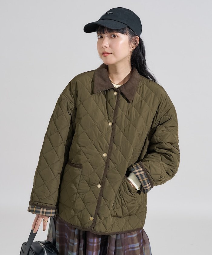 【フリークスストア/FREAK'S STORE】のPRIMALOFT ダイヤキルト 襟付きミドルコート 25AW インテリア・キッズ・メンズ・レディースファッション・服の通販 founy(ファニー) 　ファッション　Fashion　レディースファッション　Fashion for Women　アウター　Coat / Outerwear Collection　コート・ロングコート・ピーコート　Long Coats, Peacoats & More　2025年　2025　2025-2026秋冬・A/W　Autumn/Winter 2025–26 AW25–26　冬　Winter / This Winter　おすすめ　Recommended / Our Picks　キルティング　Quilted, Quilting　キルト　Quilt, Quilted Fabric　クラシカル　Classical, Vintage-Inspired　クラシック　Classic, Timeless Style　コーデュロイ　Corduroy, Cord Fabric　ショート　Short, Short Length　ダウン　Down, Puffer　チェック　Check, Plaid, Tartan　パイピング　Piping, Trim Design　フロント　Front, Front Design　ポケット　Pocket, Pocket Detail　ミドル　Middle Length, Mid Height　A/W・秋冬　Autumn/Winter　軽量　Lightweight, Ultra Light　オリーブ|ID: prp329100004730803 ipo3291000000034455805