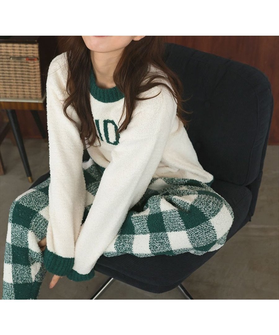 【ドノバン/DONOBAN】のもこもこルームウェアロングパンツSET インテリア・キッズ・メンズ・レディースファッション・服の通販 founy(ファニー) 　ファッション　Fashion　レディースファッション　Fashion for Women　セットアップ　Matching Sets　レディースパンツ・ボトムス　Pants & Trousers / Bottoms　ギンガム　Gingham, Gingham Fabric　ストレッチ　Stretch, Stretchy Fabric　定番　Standard, Basic Item　人気　Popular, Best Seller　フィット　Fit, Slim Fit　ボーダー　Border, Stripe　ポケット　Pocket, Pocket Detail　防寒　Cold Protection, Winter-Ready　無地　Plain, Solid Color　リラックス　Relax, Relaxed Fit　ロング　Long, Long-Length　A/W・秋冬　Autumn/Winter　おすすめ　Recommended / Our Picks　お家時間・ステイホーム　Stay Home / At Home　ホリデーシーズン　Holiday Season　14.グリーンホリデー|ID: prp329100004730872 ipo3291000000034932656