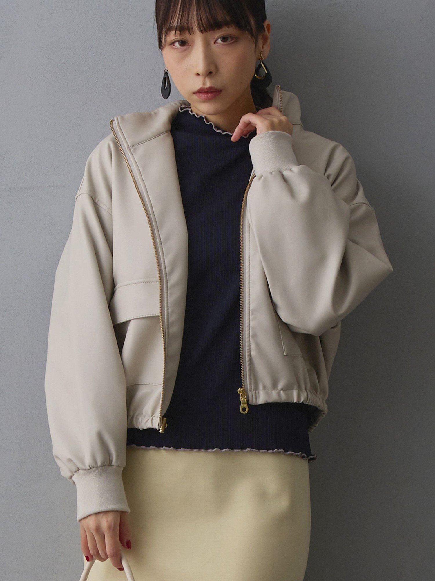 【ニコル クラブ/NICOLE CLUB】のスタンドドロストブルゾン インテリア・キッズ・メンズ・レディースファッション・服の通販 founy(ファニー) 　ファッション　Fashion　レディースファッション　Fashion for Women　アウター　Coat / Outerwear Collection　ブルゾンジャケット・スポーティアウター　Blouson Jackets　ショート　Short, Short Length　スタンド　Stand Collar, Upright Stand　スマート　Smart, Elegant　デニム　Denim, Jeans Material　トレンド　Trend, Trending Now　バランス　Balance, Style Balance　フェイクレザー　Faux Leather, PU Leather　ブルゾン　Blouson, Bomber Jacket　エレガント 上品　Elegant　18ベージュ|ID: prp329100004730906 ipo3291000000034173083
