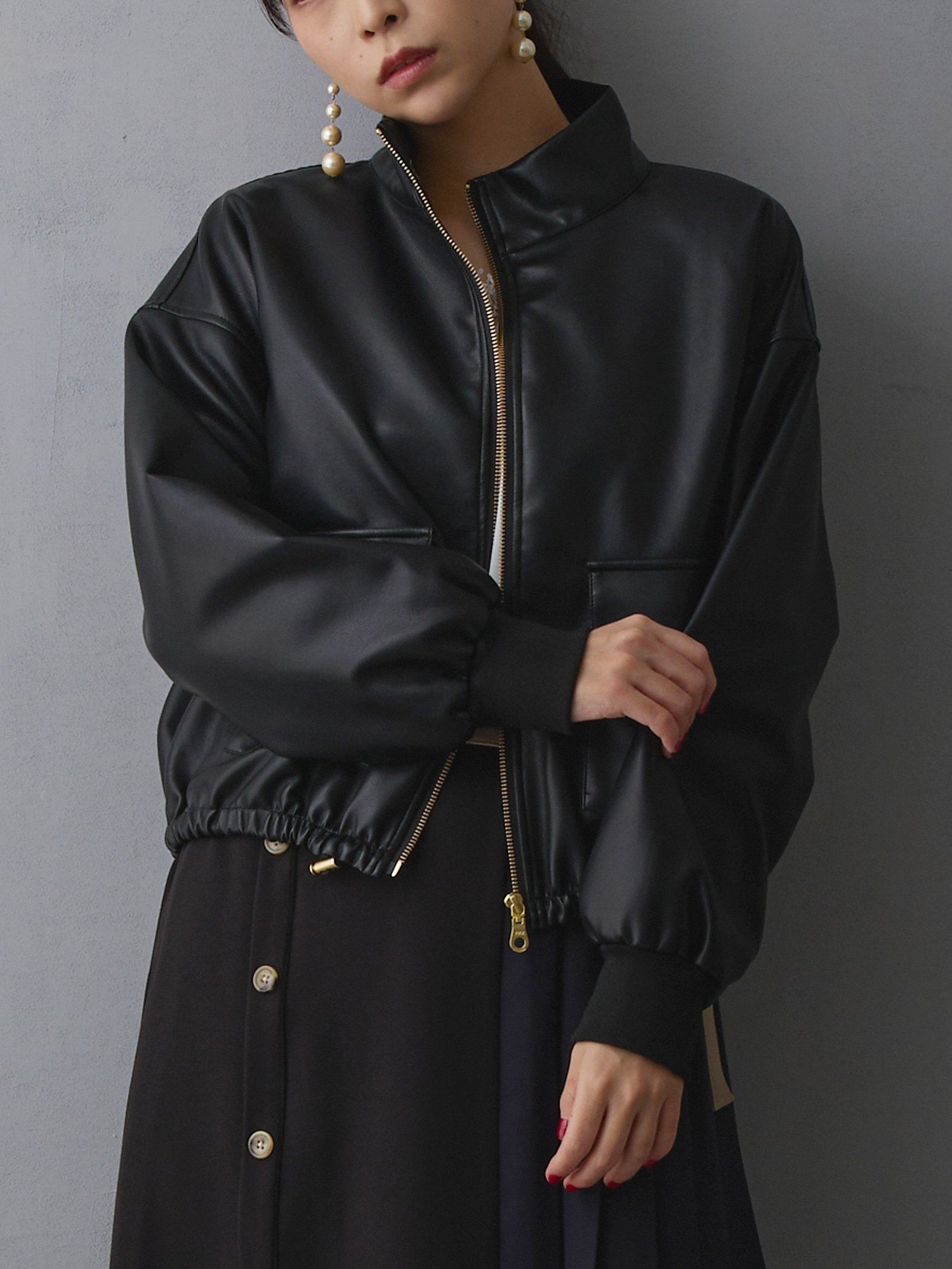 【ニコル クラブ/NICOLE CLUB】のスタンドドロストブルゾン インテリア・キッズ・メンズ・レディースファッション・服の通販 founy(ファニー) 　ファッション　Fashion　レディースファッション　Fashion for Women　アウター　Coat / Outerwear Collection　ブルゾンジャケット・スポーティアウター　Blouson Jackets　ショート　Short, Short Length　スタンド　Stand Collar, Upright Stand　スマート　Smart, Elegant　デニム　Denim, Jeans Material　トレンド　Trend, Trending Now　バランス　Balance, Style Balance　フェイクレザー　Faux Leather, PU Leather　ブルゾン　Blouson, Bomber Jacket　エレガント 上品　Elegant　49ブラック|ID: prp329100004730906 ipo3291000000034173087