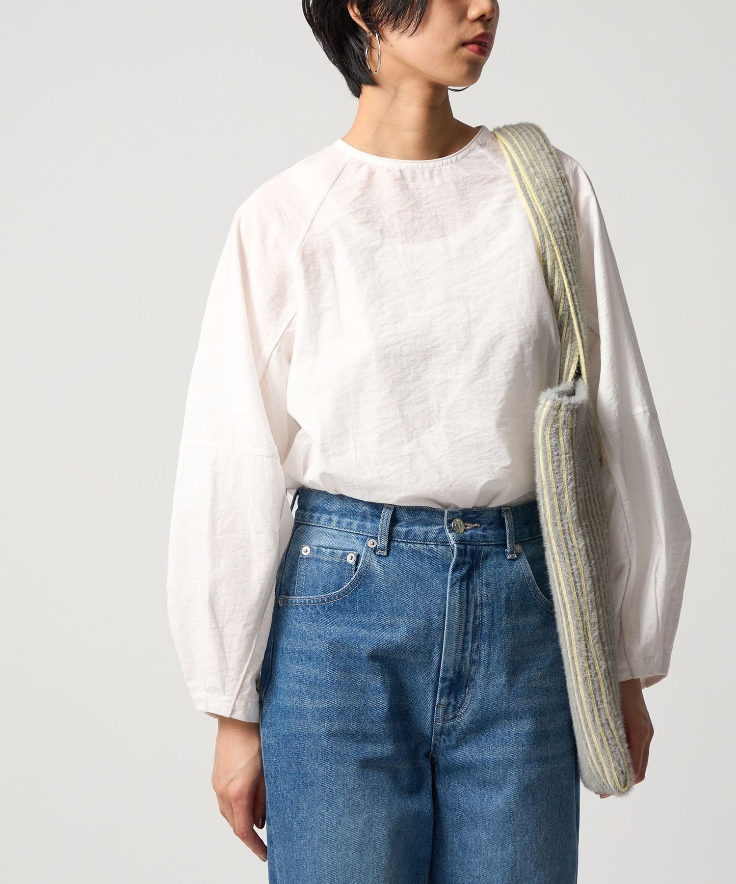 【シテン/CITEN】のCITEN フォルムスリーブブラウス インテリア・キッズ・メンズ・レディースファッション・服の通販 founy(ファニー) 　ファッション　Fashion　レディースファッション　Fashion for Women　トップス・カットソー　Cut & Sew Tops　シャツ・ブラウス・オフィスカジュアル　Elegant Blouses & Button-Ups　シアー　Sheer, See-Through　シンプル　Simple, Minimal　スラックス　Slacks, Dress Pants　デニム　Denim, Jeans Material　フィット　Fit, Slim Fit　フォルム　Silhouette, Form　ロング　Long, Long-Length　OFF WHITE|ID: prp329100004731004 ipo3291000000034173445