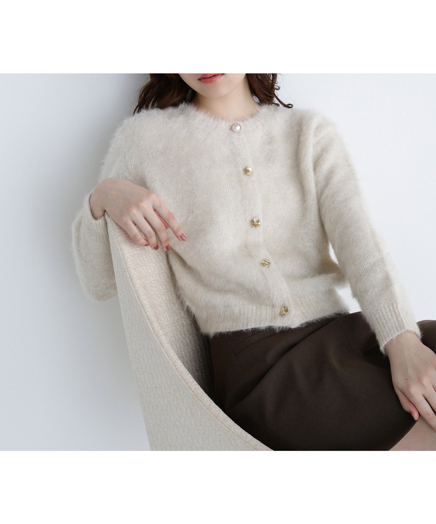 【ナチュラル ビューティー ベーシック/NATURAL BEAUTY BASIC】のデザインボタンラメシャギーカーディガン インテリア・キッズ・メンズ・レディースファッション・服の通販 founy(ファニー) 　ファッション　Fashion　レディースファッション　Fashion for Women　トップス・カットソー　Cut & Sew Tops　カーディガン・羽織り　Layered Style Cardigans　カーディガン　Cardigan, Knitwear　ミックス　Mix, Mixed Style　アイボリー1|ID: prp329100004731123 ipo3291000000034418102