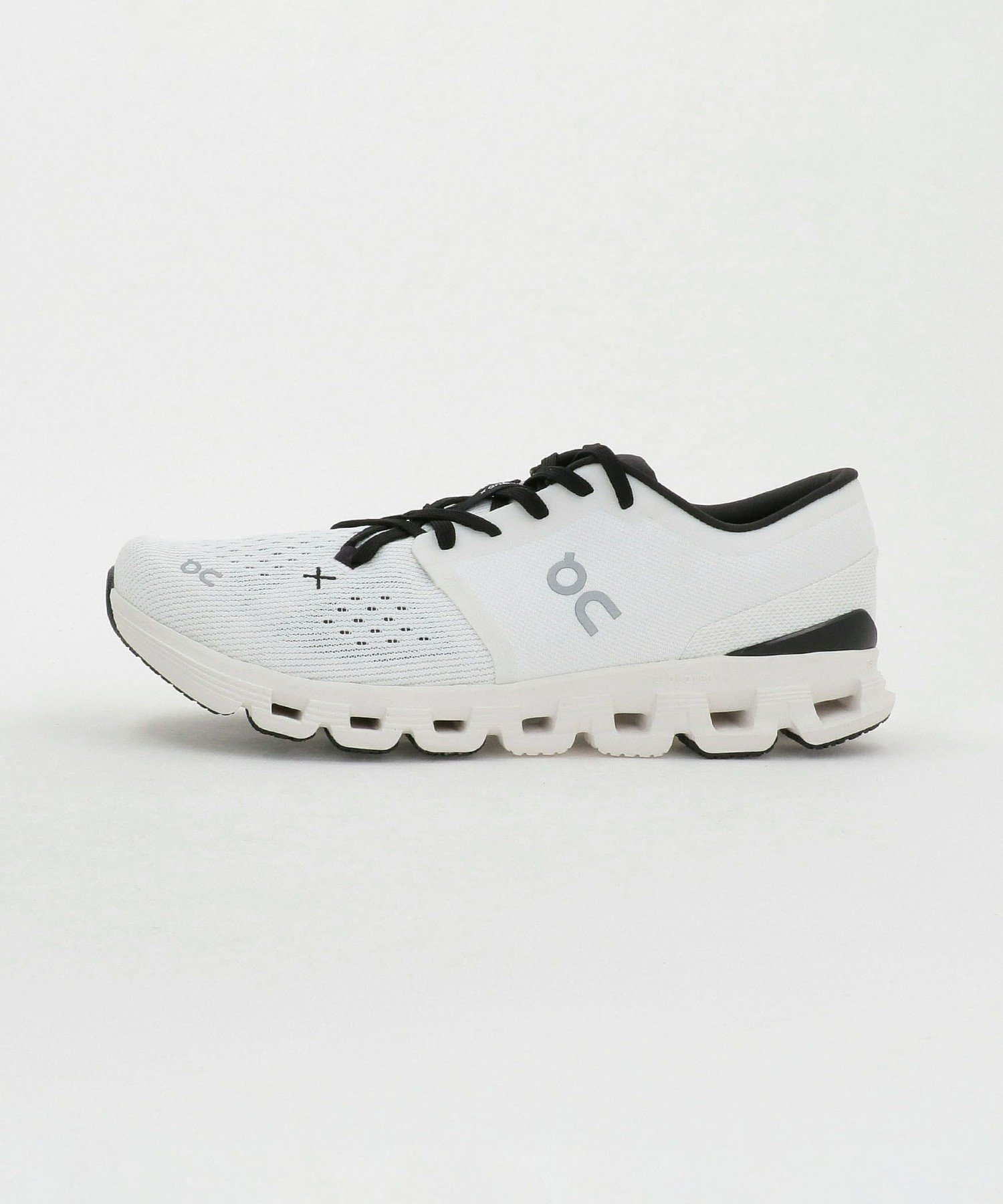 【ユナイテッドアローズ/UNITED ARROWS / MEN】のOn Cloud X 4 0791/クラウド エックス 4/スニーカー インテリア・キッズ・メンズ・レディースファッション・服の通販 founy(ファニー) 　ファッション　Fashion　メンズファッション　Fashion for Men　シューズ・靴　Shoes　スニーカー / カジュアルにもスポーティにも　Sneakers & Trainers　シューズ　Shoes, Footwear　スニーカー　Sneakers, Trainers　スポーツ　Sports, Activewear　フィット　Fit, Slim Fit　フォーム　Form　メッシュ　Mesh, Net Fabric　ランニング　Running, Running Wear, Activewear, Jogging　その他1|ID: prp329100004731377 ipo3291000000034174798
