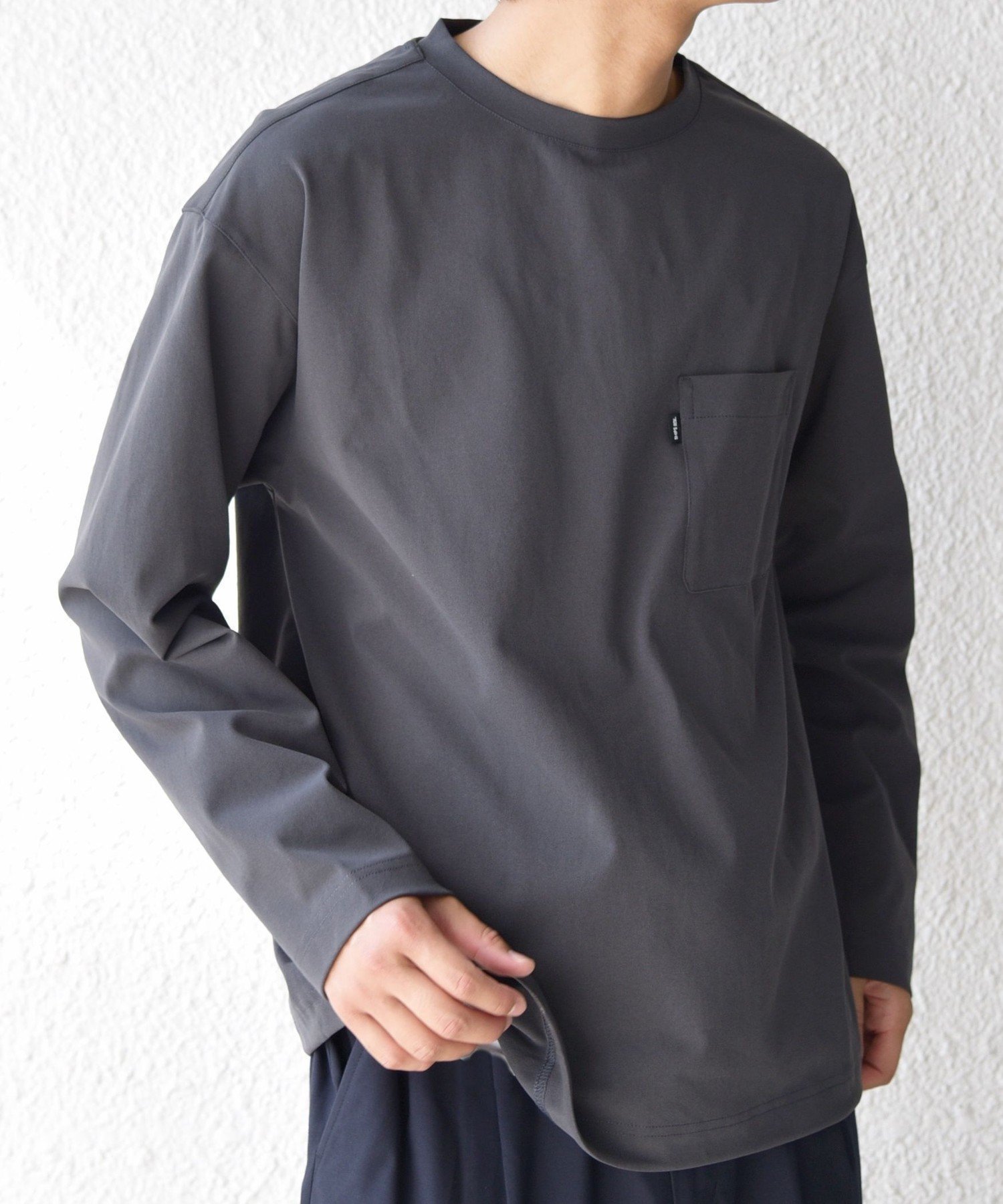 【シップス/SHIPS / MEN】のSHIPS any SORONA ストレッチ ジャージー スピンドル ポケット Tシャツ (ロンT) インテリア・キッズ・メンズ・レディースファッション・服の通販 founy(ファニー) 　ファッション　Fashion　メンズファッション　Fashion for Men　インナー　Innerwear　シンプル　Simple, Minimal　ストレッチ　Stretch, Stretchy Fabric　スピンドル　Spindle, Drawcord　スリーブ　Sleeve, Long Sleeve / Short Sleeve　プリーツ　Pleats, Pleated　ボックス　Boxy, Box Shape　ポケット　Pocket, Pocket Detail　ヨーク　Yoke, Yoke Design　リラックス　Relax, Relaxed Fit　ロング　Long, Long-Length　エレガント 上品　Elegant　ダークグレー|ID: prp329100004731456 ipo3291000000034175121