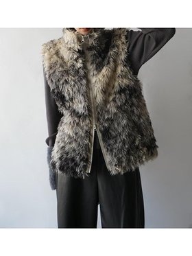 【ラシュッド/LASUD】のモノトーンミックスファーベスト 人気、トレンドファッション・服の通販 founy(ファニー) ファッション Fashion レディースファッション Fashion for Women アウター Coat / Outerwear Collection トップス・カットソー Cut & Sew Tops ベスト&ジレ / 重ね着スタイル Vests & Gilets ジップ Zip, Zipper ベスト Vest, Waistcoat ポケット Pocket, Pocket Detail モノトーン Monotone, Black and White 軽量 Lightweight, Ultra Light |ID:prp329100004731498