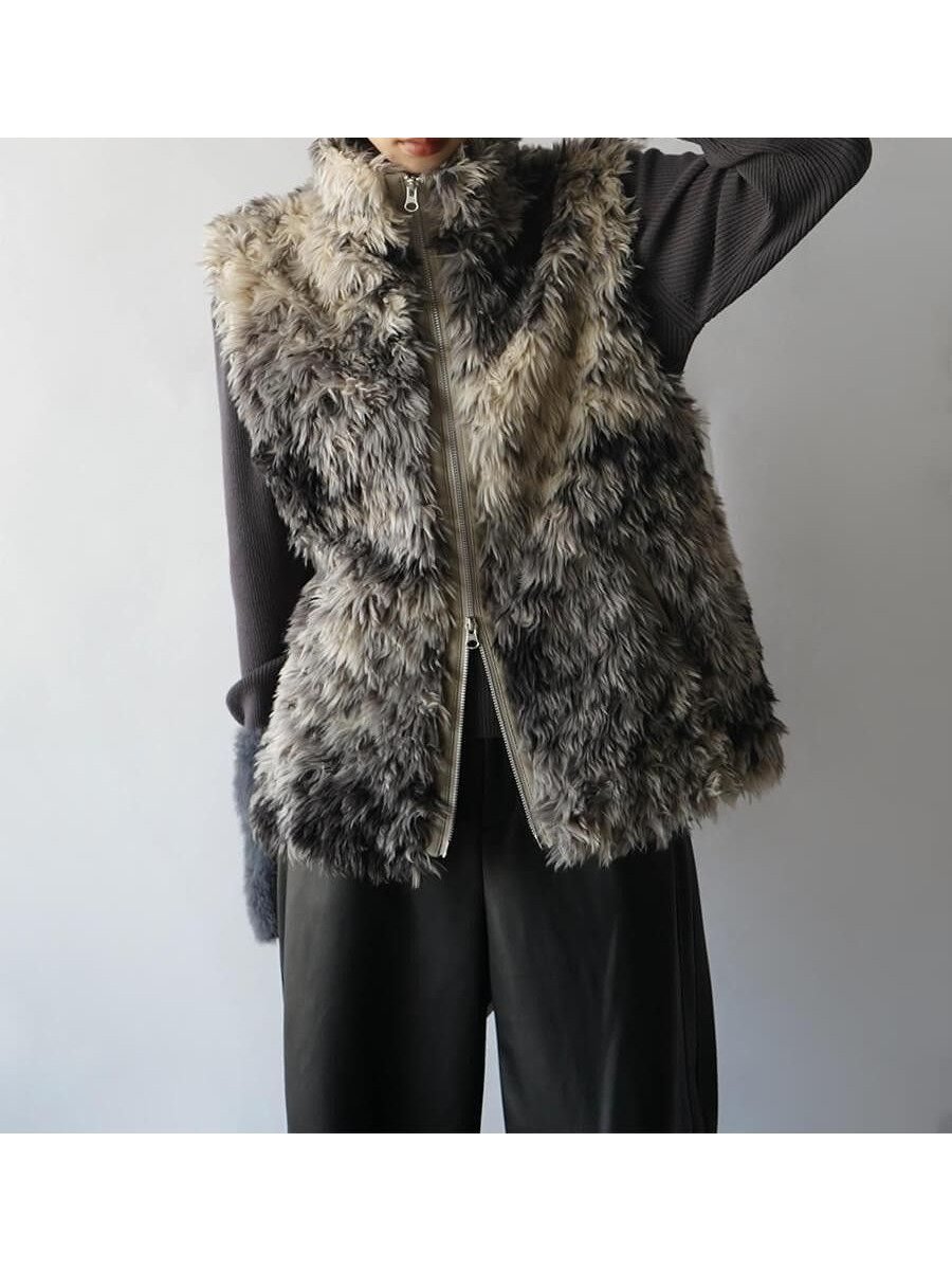 【ラシュッド/LASUD】のモノトーンミックスファーベスト 人気、トレンドファッション・服の通販 founy(ファニー) 　ファッション　Fashion　レディースファッション　Fashion for Women　アウター　Coat / Outerwear Collection　トップス・カットソー　Cut & Sew Tops　ベスト&ジレ / 重ね着スタイル　Vests & Gilets　ジップ　Zip, Zipper　ベスト　Vest, Waistcoat　ポケット　Pocket, Pocket Detail　モノトーン　Monotone, Black and White　軽量　Lightweight, Ultra Light　 other-1|ID: prp329100004731498 ipo3291000000034350444