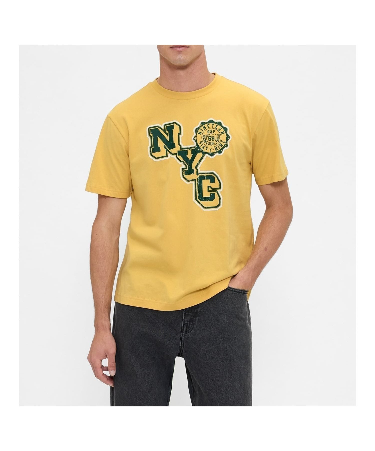 【ギャップ/GAP】のエブリディ ソフト リラックス グラフィックTシャツ インテリア・キッズ・メンズ・レディースファッション・服の通販 founy(ファニー) 　ファッション　Fashion　レディースファッション　Fashion for Women　トップス・カットソー　Cut & Sew Tops　シャツ・ブラウス・オフィスカジュアル　Elegant Blouses & Button-Ups　ロングTシャツ・Tシャツ　Longline T-Shirts & Tees　グラフィック　Graphic, Graphic Design　ショルダー　Shoulder, Shoulder Strap　ストレート　Straight, Straight Cut　ドロップ　Drop Shoulder, Dropped Style　フィット　Fit, Slim Fit　フロント　Front, Front Design　リラックス　Relax, Relaxed Fit　半袖　Short Sleeve, Half Sleeve　FRENCH_ALMOND|ID: prp329100004731818 ipo3291000000034179015