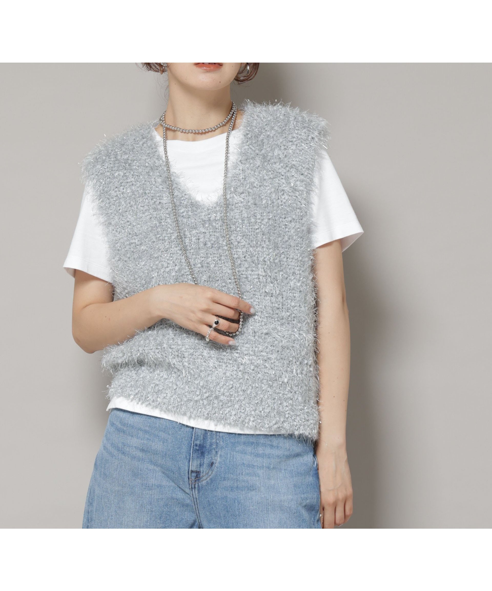 【ナノ ユニバース/nano universe】のシャギーラメベスト インテリア・キッズ・メンズ・レディースファッション・服の通販 founy(ファニー) 　ファッション　Fashion　レディースファッション　Fashion for Women　アウター　Coat / Outerwear Collection　トップス・カットソー　Cut & Sew Tops　ベスト&ジレ / 重ね着スタイル　Vests & Gilets　インナー　Innerwear　ウォッシャブル　Machine Washable　秋　Autumn　コンパクト　Compact, Small Size　シンプル　Simple, Minimal　タンク　Tank Top, Sleeveless Top　タートル　Turtleneck, Turtle Collar　トレンド　Trend, Trending Now　ネップ　Nepp, Slub Yarn　長袖　Long Sleeve, Full Sleeve　ベスト　Vest, Waistcoat　半袖　Short Sleeve, Half Sleeve　ロング　Long, Long-Length　冬　Winter / This Winter　おすすめ　Recommended / Our Picks　夏　Summer　2025年　2025　2025-2026秋冬・A/W　Autumn/Winter 2025–26 AW25–26　L.グレー1|ID: prp329100004731989 ipo3291000000034661071