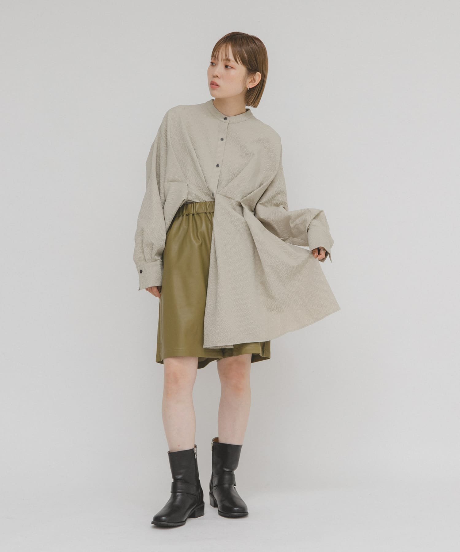 【ケービーエフ/KBF / URBAN RESEARCH】のウエストタックロングシャツ インテリア・キッズ・メンズ・レディースファッション・服の通販 founy(ファニー) 　ファッション　Fashion　レディースファッション　Fashion for Women　トップス・カットソー　Cut & Sew Tops　シャツ・ブラウス・オフィスカジュアル　Elegant Blouses & Button-Ups　2025年　2025　2025-2026秋冬・A/W　Autumn/Winter 2025–26 AW25–26　冬　Winter / This Winter　おすすめ　Recommended / Our Picks　フロント　Front, Front Design　A/W・秋冬　Autumn/Winter　羽織　Haori, Light Jacket　グリーン系その他|ID: prp329100004732038 ipo3291000000034325877