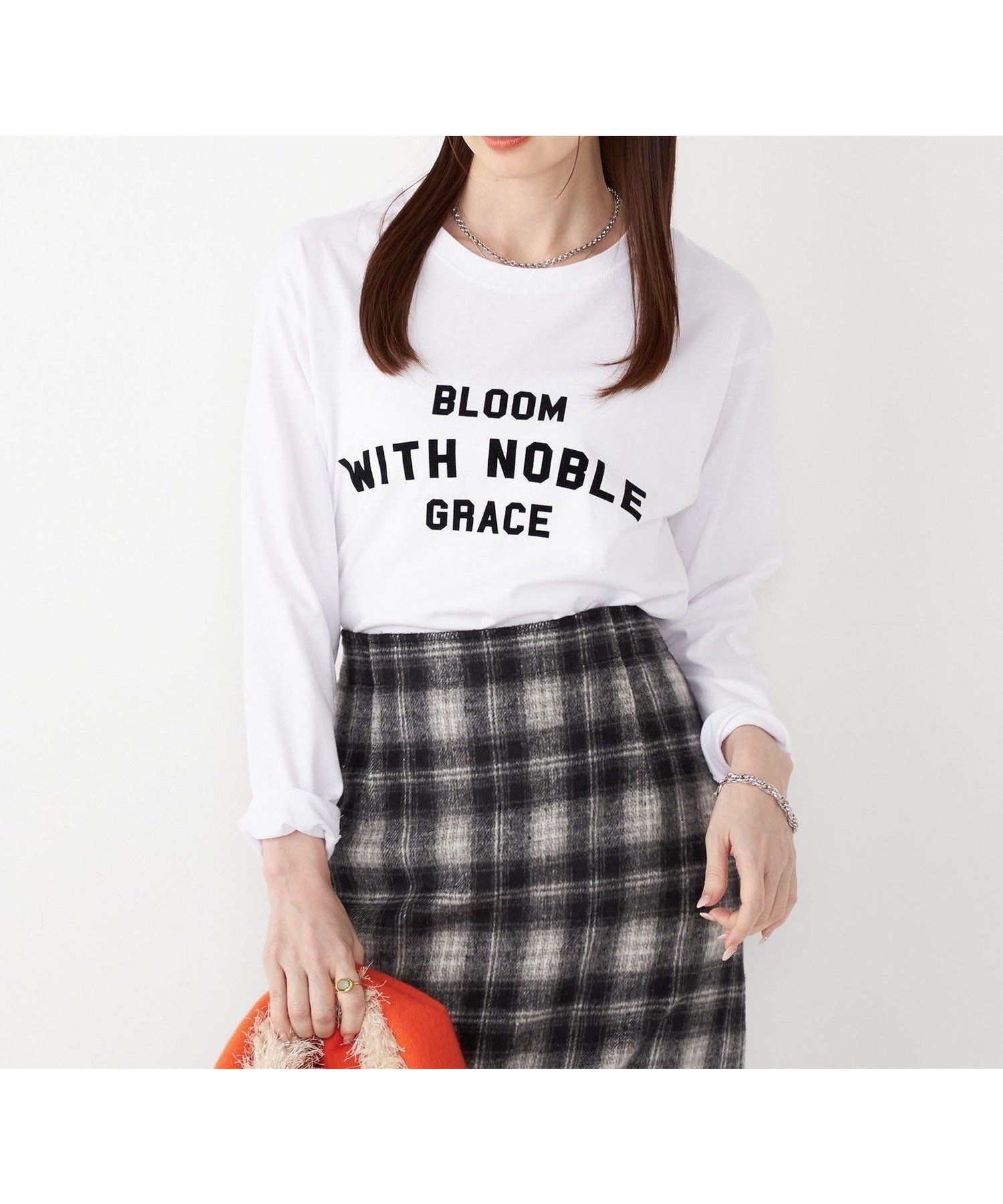 【シップス フォー ウィメン/SHIPS】のSHIPS Colors 洗濯機可能 フロッキー プリント ロゴTシャツ(ロンT) インテリア・キッズ・メンズ・レディースファッション・服の通販 founy(ファニー) ファッション Fashion レディースファッション Fashion for Women トップス・カットソー Cut & Sew Tops シャツ・ブラウス・オフィスカジュアル Elegant Blouses & Button-Ups ロングTシャツ・Tシャツ Longline T-Shirts & Tees インナー Innerwear カーディガン Cardigan, Knitwear シンプル Simple, Minimal ジャケット Jacket, Outerwear フロント Front, Front Design プリント Print, Printed Pattern メンズ Men's, Menswear ロング Long, Long-Length アウトレット Outlet / Clearance ビジネス 仕事 通勤 Business / Work / Commuting 2025年 2025 2025-2026秋冬・A/W Autumn/Winter 2025–26 AW25–26 オフホワイト|ID: prp329100004732444 ipo3291000000034837427