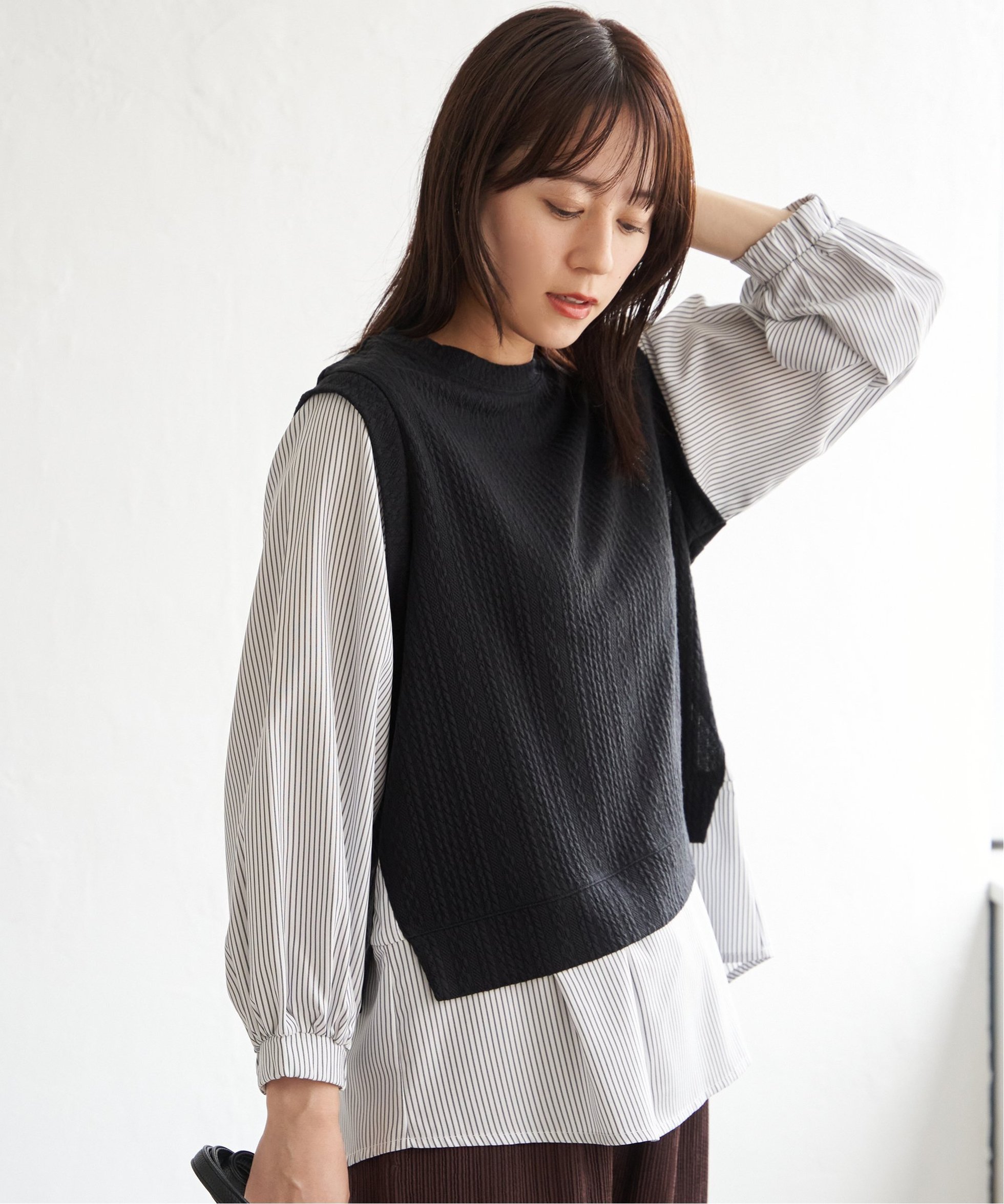 【イッカ/ikka】の【親子コーデ】ケーブル柄レイヤードプルオーバー インテリア・キッズ・メンズ・レディースファッション・服の通販 founy(ファニー) ファッション Fashion レディースファッション Fashion for Women トップス・カットソー Cut & Sew Tops カジュアルプルオーバー・ニットトップス Pullovers & Knit Tops / Casual Pullovers おすすめ Recommended / Our Picks カットソー Cut and Sewn Top カフス Cuff Design ストライプ Stripe, Striped Pattern バランス Balance, Style Balance ベスト Vest, Waistcoat ブラック|ID: prp329100004732534 ipo3291000000034457278