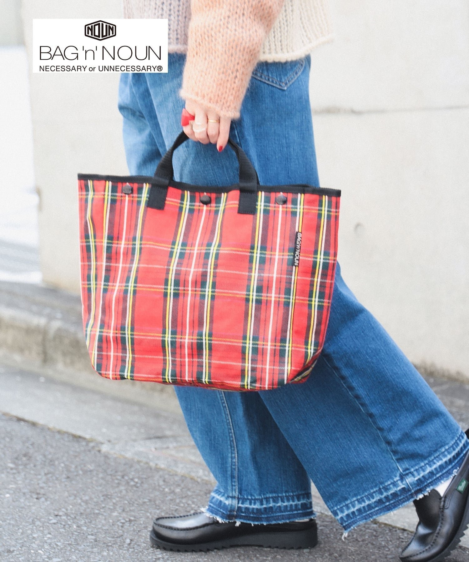 【ビームス ウイメン/BEAMS】のBAG n NOUN / HOMES BAY CITY チェック柄トートバッグ 25AW A4サイズ対応 インテリア・キッズ・メンズ・レディースファッション・服の通販 founy(ファニー) 　ファッション　Fashion　レディースファッション　Fashion for Women　バッグ　Bags　2025年　2025　2025-2026秋冬・A/W　Autumn/Winter 2025–26 AW25–26　ジャケット　Jacket, Outerwear　スーツ　Suit, Formalwear　チェック　Check, Plaid, Tartan　パイピング　Piping, Trim Design　日本製　Made In Japan　RED|ID: prp329100004732607 ipo3291000000034184840