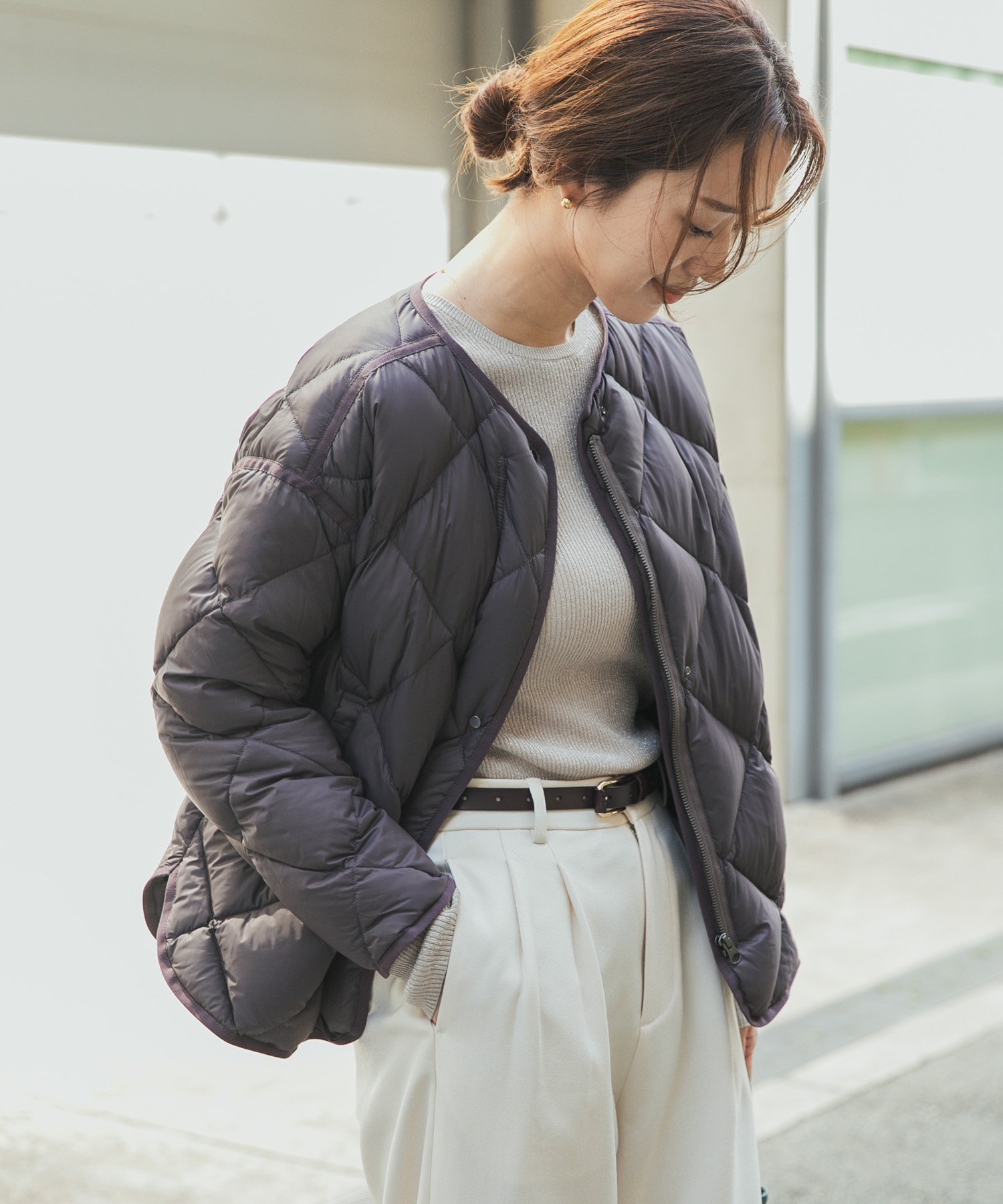 【アーバンリサーチ ドアーズ/URBAN RESEARCH DOORS】の『一部WEB限定カラー』ライトダウンキルトショートブルゾン インテリア・キッズ・メンズ・レディースファッション・服の通販 founy(ファニー) 　ファッション　Fashion　レディースファッション　Fashion for Women　アウター　Coat / Outerwear Collection　ブルゾンジャケット・スポーティアウター　Blouson Jackets　2025年　2025　2025-2026秋冬・A/W　Autumn/Winter 2025–26 AW25–26　冬　Winter / This Winter　キルティング　Quilted, Quilting　ショルダー　Shoulder, Shoulder Strap　ショート　Short, Short Length　シンプル　Simple, Minimal　タートル　Turtleneck, Turtle Collar　ダウン　Down, Puffer　ドロップ　Drop Shoulder, Dropped Style　ブルゾン　Blouson, Bomber Jacket　ベーシック　Basic, Essential　マフラー　Scarf, Muffler　ライナー　Liner, Inner Layer　ルーズ　Loose, Oversized　ワイド　Wide, Wide Fit　A/W・秋冬　Autumn/Winter　CHARCOAL|ID: prp329100004732655 ipo3291000000034185141