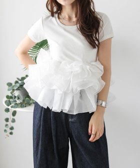 【ラジュール/Lajour】のボリュームフリルトップス 人気、トレンドファッション・服の通販 founy(ファニー) ファッション Fashion レディースファッション Fashion for Women トップス・カットソー Cut & Sew Tops オーガンジー Organza Fabric カットソー Cut and Sewn Top ドッキング Docking, Mixed Material フリル Frill, Ruffle ペプラム Peplum, Flared Hem エレガント 上品 Elegant |ID:prp329100004733075