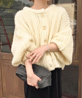 【セレクトモカ/SELECT MOCA】の【人気インフルエンサーコラボbySON】ボリュームスリーブオーバーカーディガン 人気、トレンドファッション・服の通販 founy(ファニー) ファッション Fashion レディースファッション Fashion for Women トップス・カットソー Cut & Sew Tops カーディガン・羽織り Layered Style Cardigans ボリューム袖・フリルスリーブブラウス Voluminous & Ruffle Sleeves / Puffy Sleeve Tops カーディガン Cardigan, Knitwear キャミ Camisole, Cami Top シンプル Simple, Minimal ジャケット Jacket, Outerwear スラックス Slacks, Dress Pants タイトスカート Pencil Skirt, Tight Skirt 人気 Popular, Best Seller バランス Balance, Style Balance パーカー Hoodie, Parka ロング Long, Long-Length おすすめ Recommended / Our Picks |ID:prp329100004733125