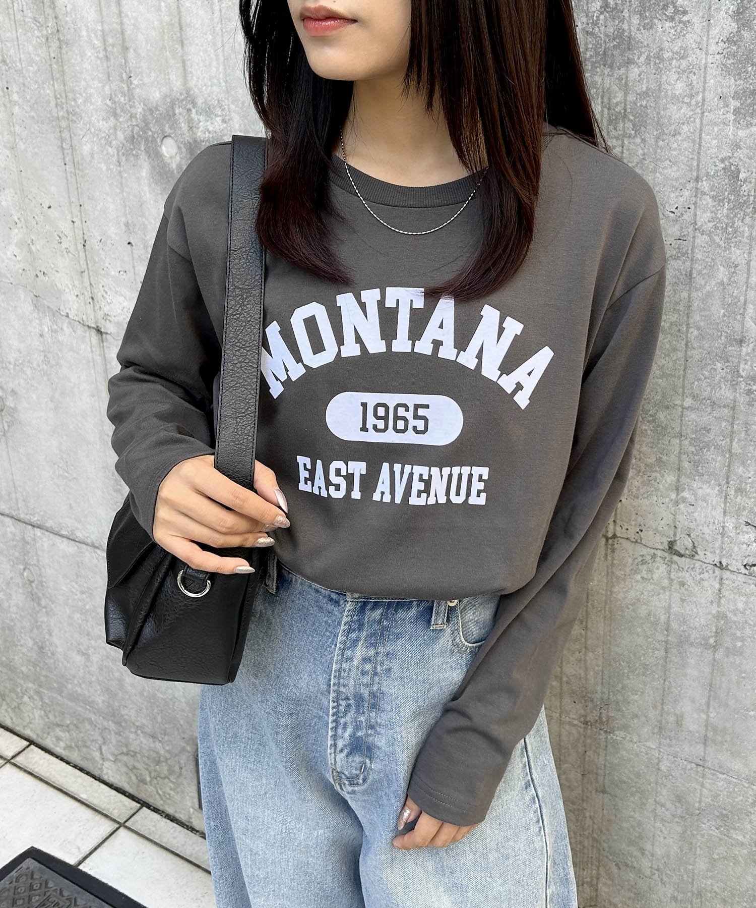 【イング/INGNI】の【WEB限定】アソートロゴロングTシャツ インテリア・キッズ・メンズ・レディースファッション・服の通販 founy(ファニー) 　ファッション　Fashion　レディースファッション　Fashion for Women　トップス・カットソー　Cut & Sew Tops　シャツ・ブラウス・オフィスカジュアル　Elegant Blouses & Button-Ups　ロングTシャツ・Tシャツ　Longline T-Shirts & Tees　スマホ　Smartphone, Mobile Device　フロント　Front, Front Design　プリント　Print, Printed Pattern　ベーシック　Basic, Essential　チャコールグレー/オフホワイト|ID: prp329100004733137 ipo3291000000034190342