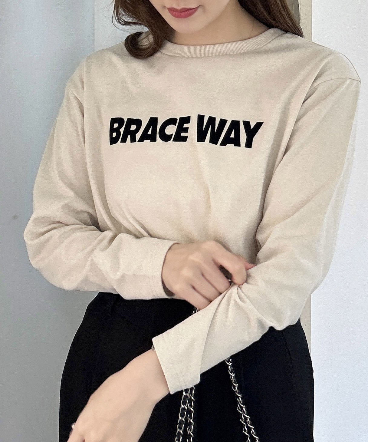 【イング/INGNI】の【WEB限定】アソートロゴロングTシャツ インテリア・キッズ・メンズ・レディースファッション・服の通販 founy(ファニー) 　ファッション　Fashion　レディースファッション　Fashion for Women　トップス・カットソー　Cut & Sew Tops　シャツ・ブラウス・オフィスカジュアル　Elegant Blouses & Button-Ups　ロングTシャツ・Tシャツ　Longline T-Shirts & Tees　スマホ　Smartphone, Mobile Device　フロント　Front, Front Design　プリント　Print, Printed Pattern　ベーシック　Basic, Essential　ライトベージュ/クロ|ID: prp329100004733137 ipo3291000000034190344