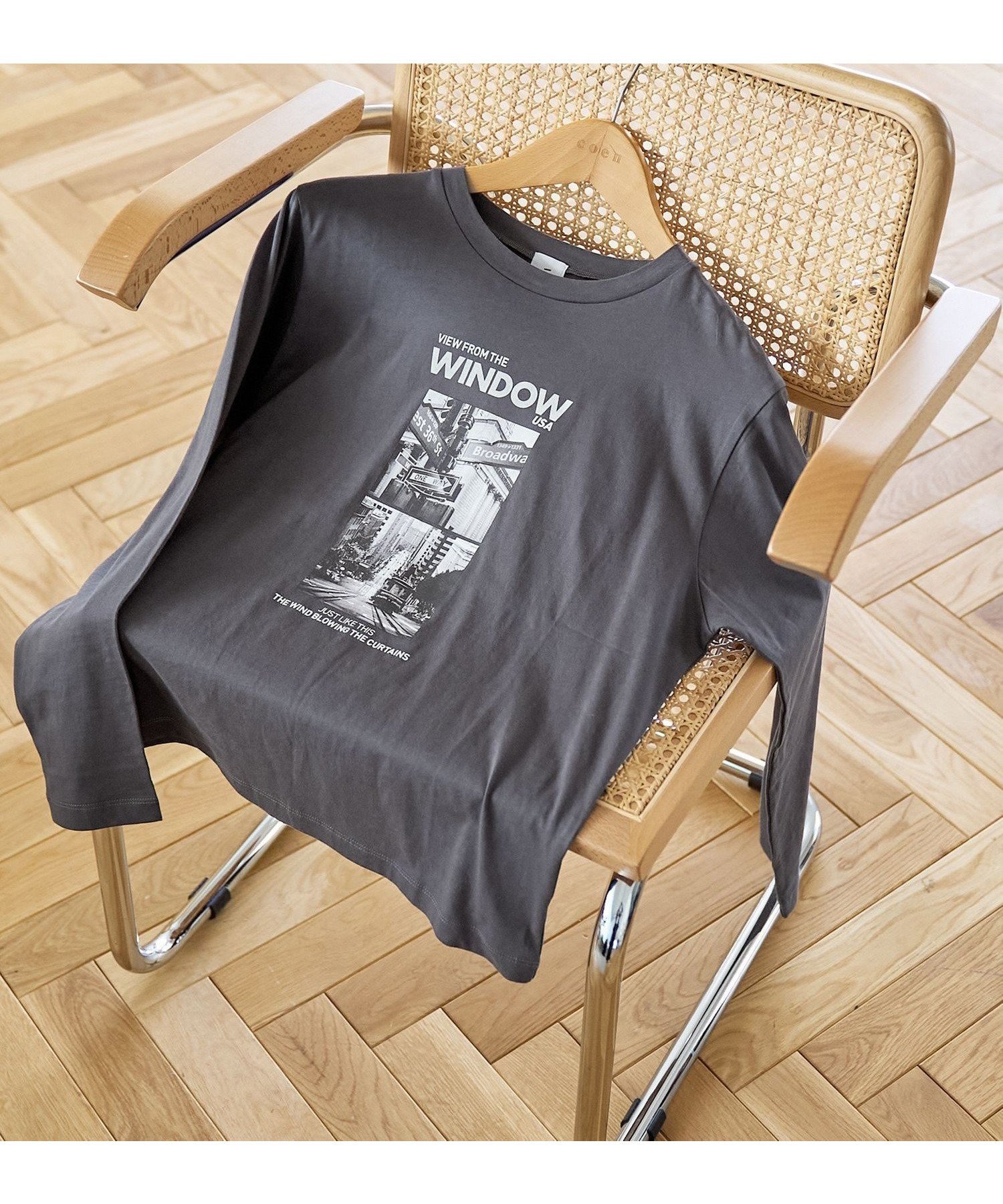 【コーエン/COEN】のコットンフォトプリントロンT インテリア・キッズ・メンズ・レディースファッション・服の通販 founy(ファニー) 　ファッション　Fashion　レディースファッション　Fashion for Women　トップス・カットソー　Cut & Sew Tops　ロングTシャツ・Tシャツ　Longline T-Shirts & Tees　グラフィック　Graphic, Graphic Design　コンパクト　Compact, Small Size　シンプル　Simple, Minimal　なめらか　Smooth, Silky Texture　プリント　Print, Printed Pattern　DK.GRAY|ID: prp329100004733190 ipo3291000000034271376