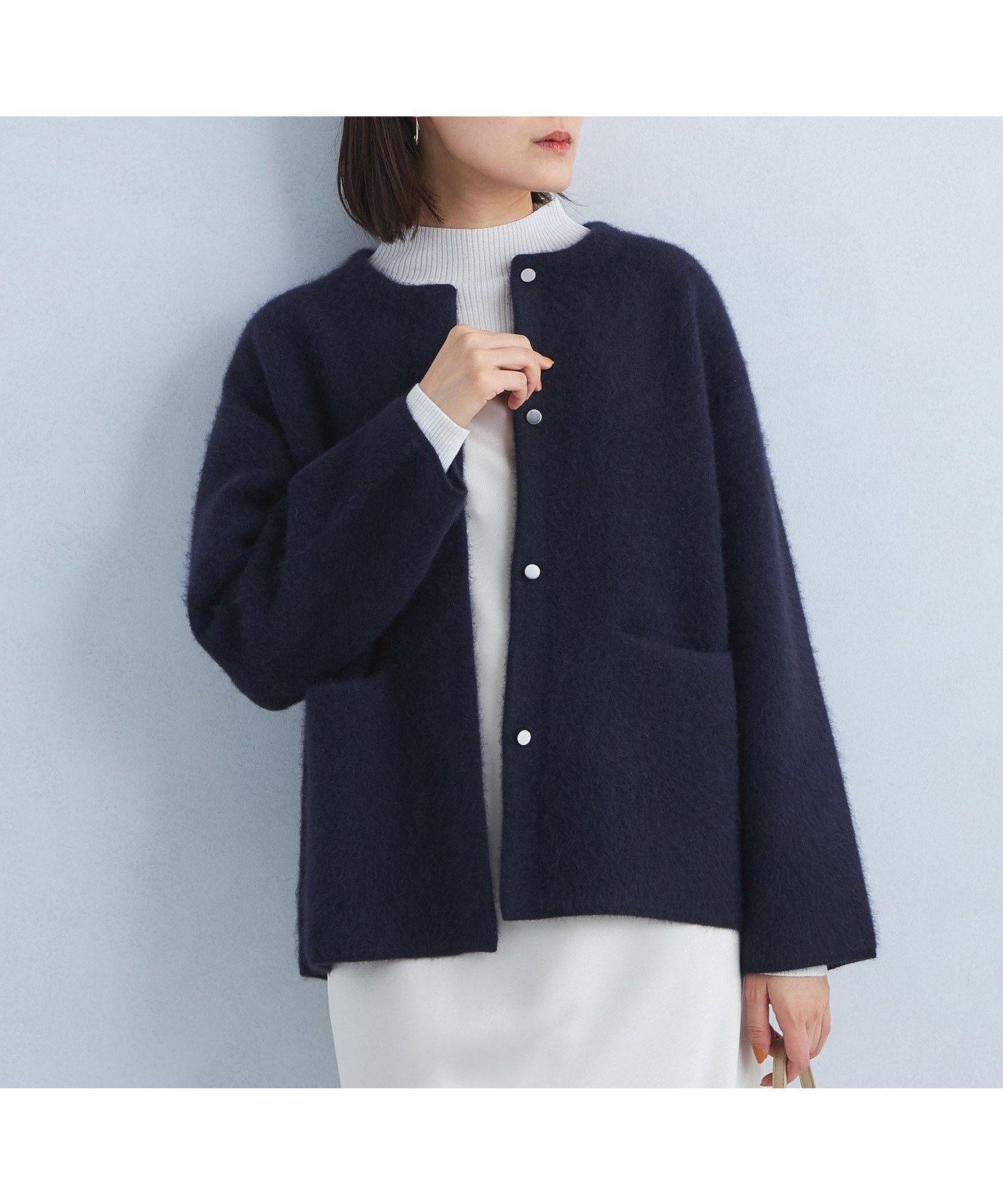 【ユナイテッドアローズ/UNITED ARROWS】のFOXブレンド セッケツ ノーカラー ニット カーディガン 人気、トレンドファッション・服の通販 founy(ファニー) 　ファッション　Fashion　レディースファッション　Fashion for Women　トップス・カットソー　Cut & Sew Tops　ニット　Knit Tops & Sweaters　カーディガン・羽織り　Layered Style Cardigans　インナー　Innerwear　秋　Autumn　カーディガン　Cardigan, Knitwear　バランス　Balance, Style Balance　フェミニン　Feminine, Girly　フォックス　Fox, Fox Fur　フォルム　Silhouette, Form　フロント　Front, Front Design　アウトレット　Outlet / Clearance　おすすめ　Recommended / Our Picks　ビジネス 仕事 通勤　Business / Work / Commuting　 other-1|ID: prp329100004733222 ipo3291000000034259568