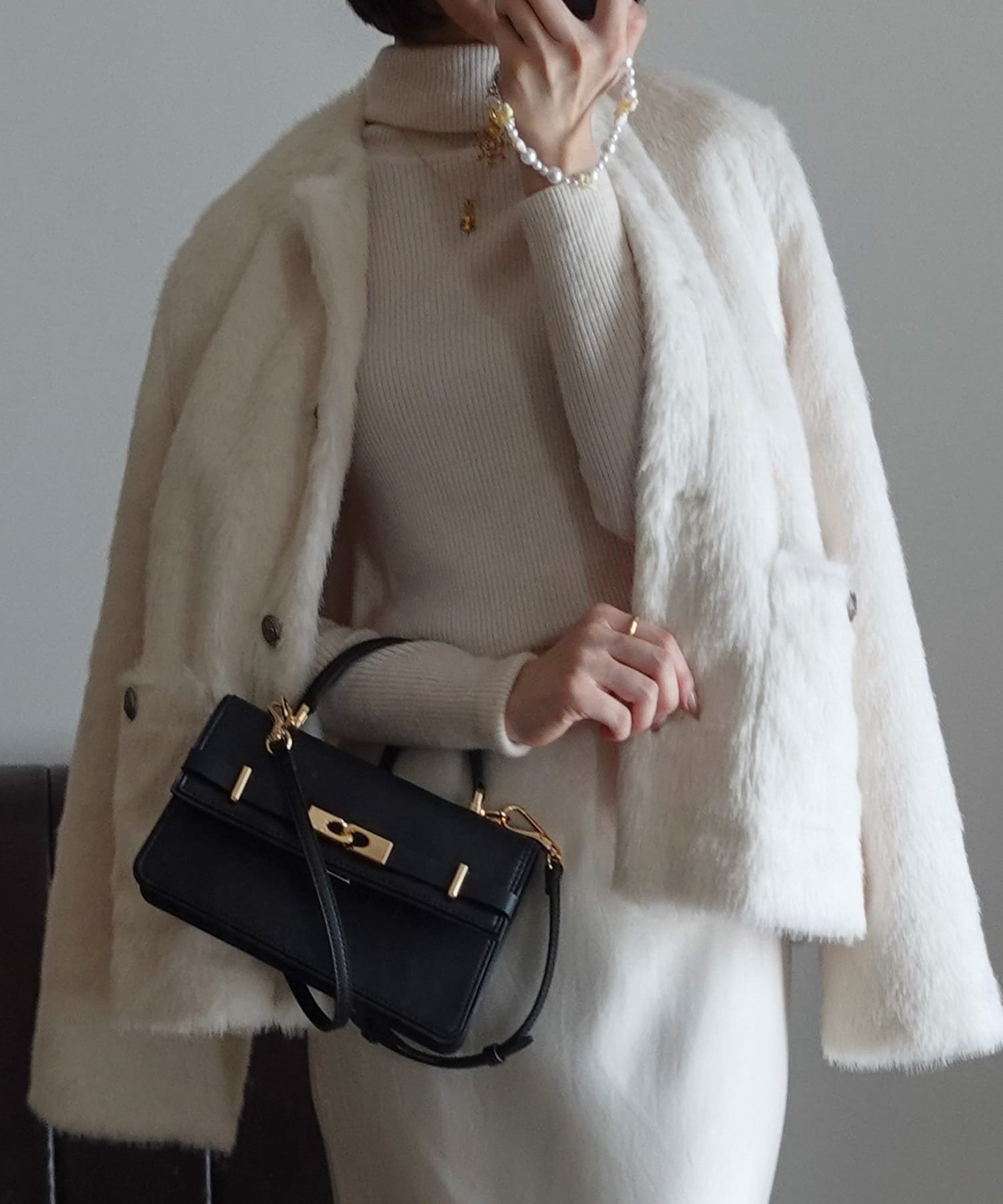 【ジュノア/JUNOAH】の金釦フェイクファーノーカラージャケット インテリア・キッズ・メンズ・レディースファッション・服の通販 founy(ファニー) 　ファッション　Fashion　レディースファッション　Fashion for Women　アウター　Coat / Outerwear Collection　レディースジャケット・軽アウター　Jackets　ノーカラージャケット / シンプル上品コーデ　Collarless Jackets　アイボリー|ID: prp329100004733237 ipo3291000000034487331