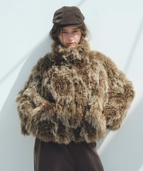 【ヘザー/Heather】のボリュームファーZIPブルゾン 人気、トレンドファッション・服の通販 founy(ファニー) ファッション Fashion レディースファッション Fashion for Women アウター Coat / Outerwear Collection ブルゾンジャケット・スポーティアウター Blouson Jackets おすすめ Recommended / Our Picks スタンド Stand Collar, Upright Stand ダブル Double, Double-Breasted バランス Balance, Style Balance ブルゾン Blouson, Bomber Jacket ミックス Mix, Mixed Style 冬 Winter / This Winter 防寒 Cold Protection, Winter-Ready |ID:prp329100004733364