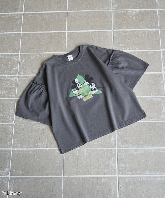 【コーエン/COEN】の【MICKEY(ミッキー) / 別注】ミッキー ミニー袖フレアTシャツ インテリア・キッズ・メンズ・レディースファッション・服の通販 founy(ファニー) https://founy.com/ ファッション Fashion レディースファッション Fashion for Women トップス・カットソー Cut & Sew Tops シャツ・ブラウス・オフィスカジュアル Elegant Blouses & Button-Ups ロングTシャツ・Tシャツ Longline T-Shirts & Tees コンパクト Compact, Small Size サテン Satin, Glossy Fabric スリーブ Sleeve, Long Sleeve / Short Sleeve デニム Denim, Jeans Material フレア Flare, Flared プリント Print, Printed Pattern ボトム Bottoms, Lower Wear 別注 Limited Edition, Custom Order |ID: prp329100004733432 ipo3291000000034264674