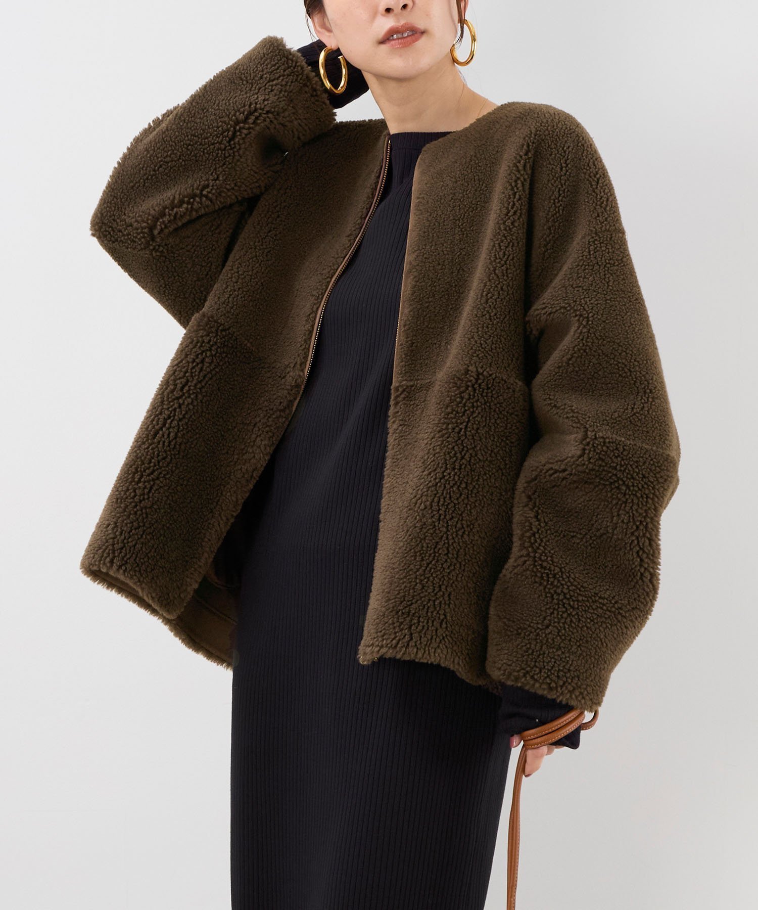 【マイカ ディール/MICA & DEAL】のリバーシブルノーカラーボアコート 人気、トレンドファッション・服の通販 founy(ファニー) 　ファッション　Fashion　レディースファッション　Fashion for Women　アウター　Coat / Outerwear Collection　コート・ロングコート・ピーコート　Long Coats, Peacoats & More　ダウン　Down, Puffer　デニム　Denim, Jeans Material　パーカー　Hoodie, Parka　フェイクムートン　Faux Shearling, Faux Mouton　ポケット　Pocket, Pocket Detail　ムートン　Shearling, Mouton　リバーシブル　Reversible, Two-Sided　リラックス　Relax, Relaxed Fit　 other-1|ID: prp329100004733451 ipo3291000000034289855