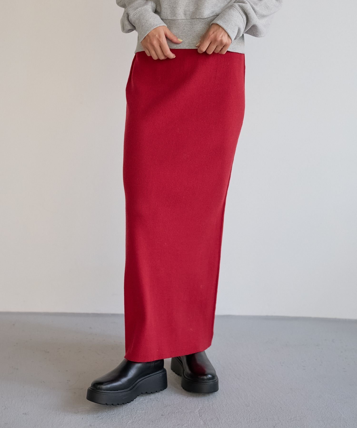 【ベイフロー/BAYFLOW】の脚の形を拾わない リブニットセミナロースカート インテリア・キッズ・メンズ・レディースファッション・服の通販 founy(ファニー) 　ファッション　Fashion　レディースファッション　Fashion for Women　スカート　Skirts　おすすめ　Recommended / Our Picks　フレア　Flare, Flared　A/W・秋冬　Autumn/Winter　【WEB限定】レッド30|ID: prp329100004733549 ipo3291000000034518828