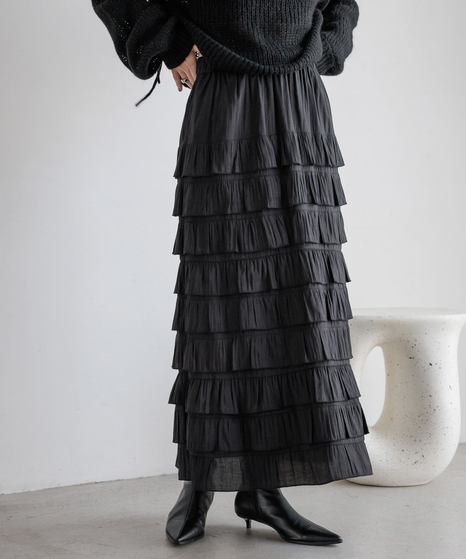 【ローリーズファーム/LOWRYS FARM】のフリルスカート インテリア・キッズ・メンズ・レディースファッション・服の通販 founy(ファニー) 　ファッション　Fashion　レディースファッション　Fashion for Women　スカート　Skirts　おすすめ　Recommended / Our Picks　カーディガン　Cardigan, Knitwear　コンパクト　Compact, Small Size　シンプル　Simple, Minimal　バランス　Balance, Style Balance　フリル　Frill, Ruffle　秋　Autumn　ブラック|ID: prp329100004733556 ipo3291000000034727046