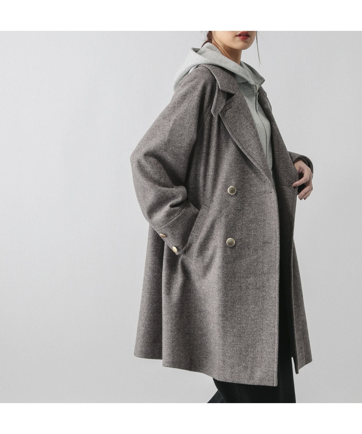 【グローバルワーク/GLOBAL WORK】の軽やかストレッチ襟2WAYコート/499666 インテリア・キッズ・メンズ・レディースファッション・服の通販 founy(ファニー) ファッション Fashion レディースファッション Fashion for Women アウター Coat / Outerwear Collection コート・ロングコート・ピーコート Long Coats, Peacoats & More 軽量 Lightweight, Ultra Light ショート Short, Short Length スタンド Stand Collar, Upright Stand ストレッチ Stretch, Stretchy Fabric デニム Denim, Jeans Material トレンド Trend, Trending Now 人気 Popular, Best Seller バランス Balance, Style Balance プリーツ Pleats, Pleated 防寒 Cold Protection, Winter-Ready マフラー Scarf, Muffler ミドル Middle Length, Mid Height ロング Long, Long-Length おすすめ Recommended / Our Picks エレガント 上品 Elegant ブラウンヘリンボーン56|ID: prp329100004733581 ipo3291000000034437539