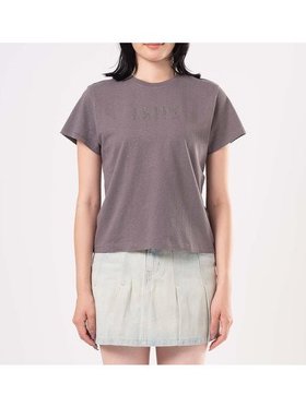 【リーバイス/Levis】のグラフィック クラシック Tシャツ 人気、トレンドファッション・服の通販 founy(ファニー) ファッション Fashion レディースファッション Fashion for Women トップス・カットソー Cut & Sew Tops シャツ・ブラウス・オフィスカジュアル Elegant Blouses & Button-Ups ロングTシャツ・Tシャツ Longline T-Shirts & Tees クラシック Classic, Timeless Style グラフィック Graphic, Graphic Design スタンダード Standard, Basic フィット Fit, Slim Fit |ID:prp329100004733813