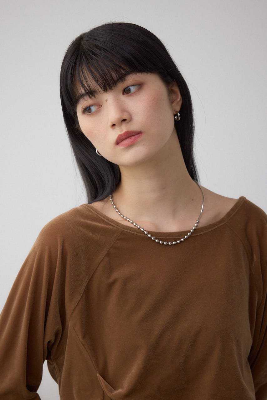 【アズール バイ マウジー/AZUL by moussy】のベロアアシメカットトップス インテリア・キッズ・メンズ・レディースファッション・服の通販 founy(ファニー) 　ファッション　Fashion　レディースファッション　Fashion for Women　トップス・カットソー　Cut & Sew Tops　ベロアトップス　Velour Tops / Velvet-Look Items　アシンメトリー　Asymmetrical Style　ストレッチ　Stretch, Stretchy Fabric　スラックス　Slacks, Dress Pants　デニム　Denim, Jeans Material　フィット　Fit, Slim Fit　ベロア　Velour, Soft Velvet　エレガント 上品　Elegant　CAM|ID: prp329100004733832 ipo3291000000034648515