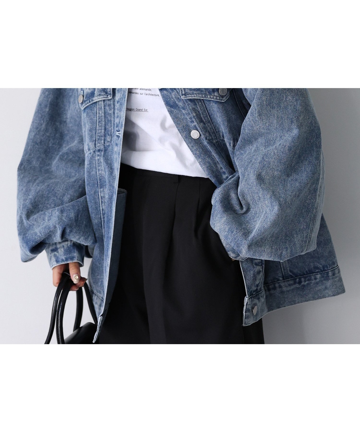 【リベリー/Riberry】のオーバーサイズデニムジャケット 人気、トレンドファッション・服の通販 founy(ファニー) 　ファッション　Fashion　レディースファッション　Fashion for Women　アウター　Coat / Outerwear Collection　レディースジャケット・軽アウター　Jackets　デニムジャケット / カジュアルアウター　Denim Jackets　春　Spring　秋　Autumn　シンプル　Simple, Minimal　ジャケット　Jacket, Outerwear　スウェット / スエット　Sweatshirt, Sweatwear　デニム　Denim, Jeans Material　定番　Standard, Basic Item　ポケット　Pocket, Pocket Detail　ミドル　Middle Length, Mid Height　ロング　Long, Long-Length　楽ちん　Easy Fit, Comfortable　冬　Winter / This Winter　A/W・秋冬　Autumn/Winter　おすすめ　Recommended / Our Picks　 other-1|ID: prp329100004733892 ipo3291000000034267436