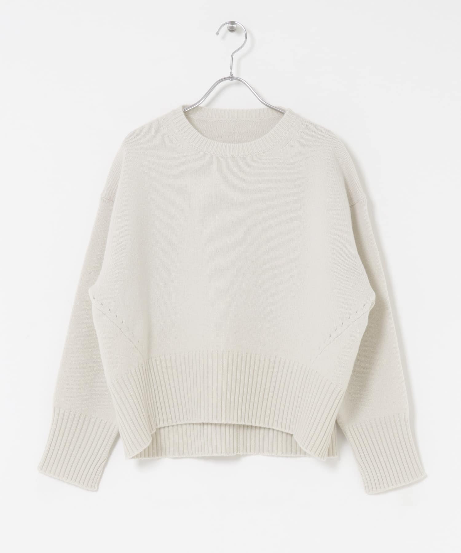 【アーバンリサーチ ロッソ/URBAN RESEARCH ROSSO】の『WEB/一部店舗限定』エクストラファインシームデザインニット インテリア・キッズ・メンズ・レディースファッション・服の通販 founy(ファニー) 　ファッション　Fashion　レディースファッション　Fashion for Women　トップス・カットソー　Cut & Sew Tops　ニット　Knit Tops & Sweaters　2025年　2025　2025-2026秋冬・A/W　Autumn/Winter 2025–26 AW25–26　冬　Winter / This Winter　コンパクト　Compact, Small Size　シンプル　Simple, Minimal　バランス　Balance, Style Balance　A/W・秋冬　Autumn/Winter　PEARLWHITE|ID: prp329100004734087 ipo3291000000034280903