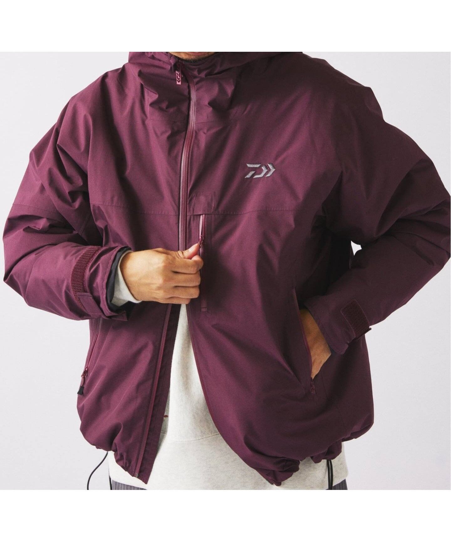 【ジャーナルスタンダード レリューム/JOURNAL STANDARD relume / MEN】のDAIWA / ダイワ 別注 GORE-TEX バーサタイル ウィンタージャケット インテリア・キッズ・メンズ・レディースファッション・服の通販 founy(ファニー) 　ファッション　Fashion　メンズファッション　Fashion for Men　アウトドア　Outdoor Clothing　インナー　Innerwear　カフス　Cuff Design　スタンダード　Standard, Basic　スマート　Smart, Elegant　ドローコード　Drawcord, Drawstring Cord　ファブリック　Fabric, Textile　フィット　Fit, Slim Fit　プリント　Print, Printed Pattern　ポケット　Pocket, Pocket Detail　別注　Limited Edition, Custom Order　リラックス　Relax, Relaxed Fit　パープル|ID: prp329100004734338 ipo3291000000034198254