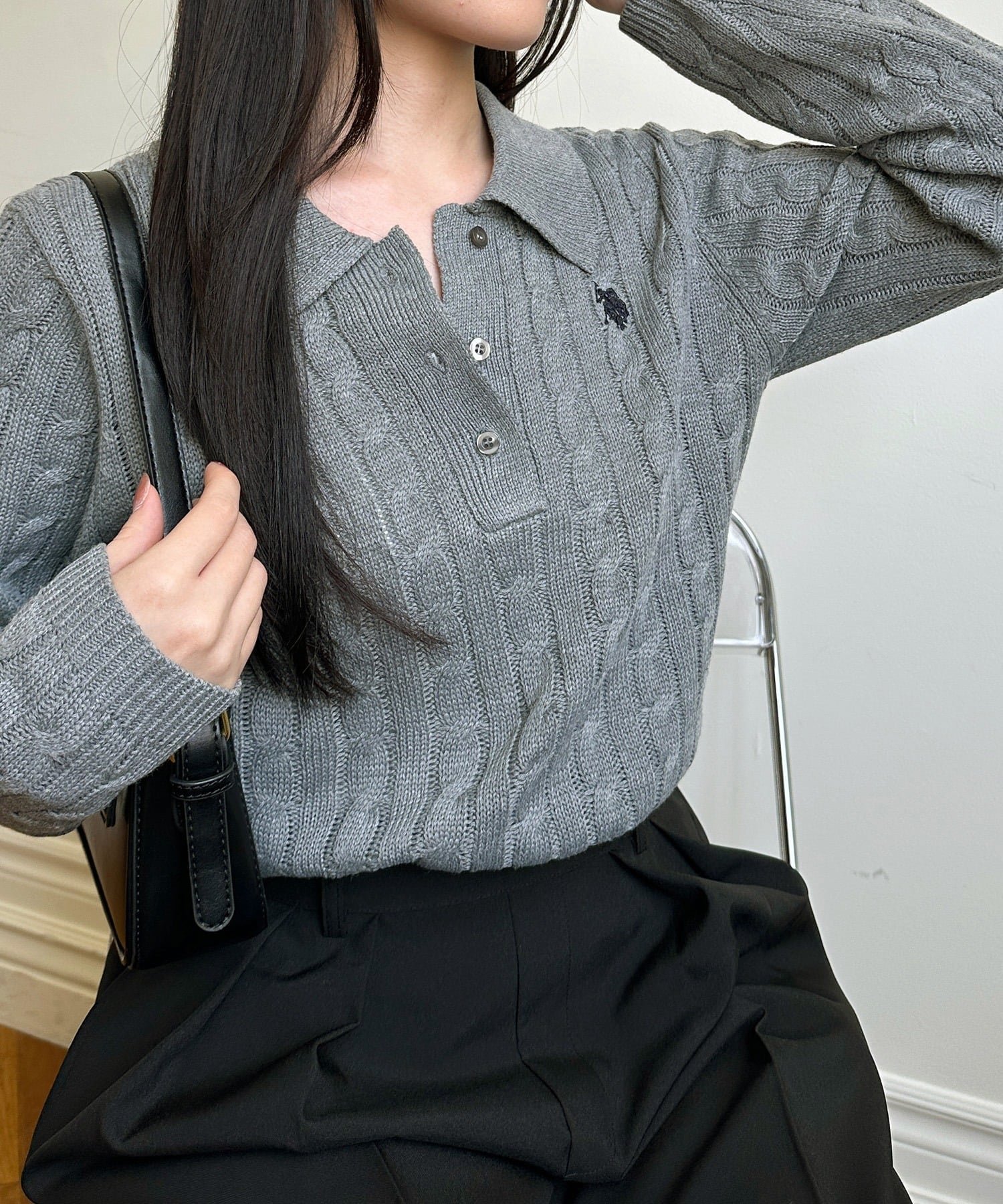 【ラナン/Ranan】のRanan/ U.S.P 刺繍長袖ケーブルポロニット インテリア・キッズ・メンズ・レディースファッション・服の通販 founy(ファニー) ファッション Fashion レディースファッション Fashion for Women トップス・カットソー Cut & Sew Tops ニット Knit Tops & Sweaters イタリア Italy 春 Spring 腕時計 Wristwatch コレクション Collection, Seasonal Line シンプル Simple, Minimal タイトスカート Pencil Skirt, Tight Skirt デニム Denim, Jeans Material トレンド Trend, Trending Now 定番 Standard, Basic Item 長袖 Long Sleeve, Full Sleeve ボトム Bottoms, Lower Wear ポロシャツ Polo Shirt, Collared Tee 別注 Limited Edition, Custom Order 半袖 Short Sleeve, Half Sleeve メンズ Men's, Menswear ロング Long, Long-Length 楽ちん Easy Fit, Comfortable A/W・秋冬 Autumn/Winter おすすめ Recommended / Our Picks ビジネス 仕事 通勤 Business / Work / Commuting 2025年 2025 2025-2026秋冬・A/W Autumn/Winter 2025–26 AW25–26 GR|ID: prp329100004734456 ipo3291000000034449460