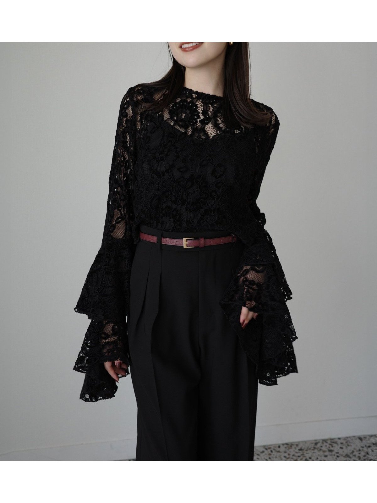 【アニュアンス/anuans】のベロアレースボリュームスリーブブラウス インテリア・キッズ・メンズ・レディースファッション・服の通販 founy(ファニー) ファッション Fashion レディースファッション Fashion for Women トップス・カットソー Cut & Sew Tops シャツ・ブラウス・オフィスカジュアル Elegant Blouses & Button-Ups ベロアトップス Velour Tops / Velvet-Look Items ボリューム袖・フリルスリーブブラウス Voluminous & Ruffle Sleeves / Puffy Sleeve Tops おすすめ Recommended / Our Picks スリーブ Sleeve, Long Sleeve / Short Sleeve セットアップ Set-Up, Coordinated Outfit デニム Denim, Jeans Material フレア Flare, Flared ベロア Velour, Soft Velvet レース Lace, Lace Fabric BLACK|ID: prp329100004734533 ipo3291000000034470570