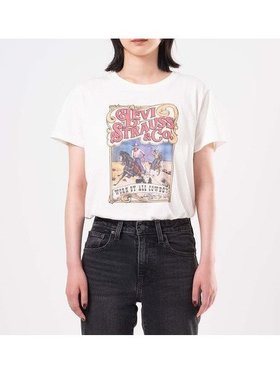 【リーバイス/Levis】のGRAPHIC ボックスTシャツ 人気、トレンドファッション・服の通販 founy(ファニー) ファッション Fashion レディースファッション Fashion for Women トップス・カットソー Cut & Sew Tops シャツ・ブラウス・オフィスカジュアル Elegant Blouses & Button-Ups ロングTシャツ・Tシャツ Longline T-Shirts & Tees おすすめ Recommended / Our Picks グラフィック Graphic, Graphic Design トレンド Trend, Trending Now ボックス Boxy, Box Shape |ID:prp329100004734788