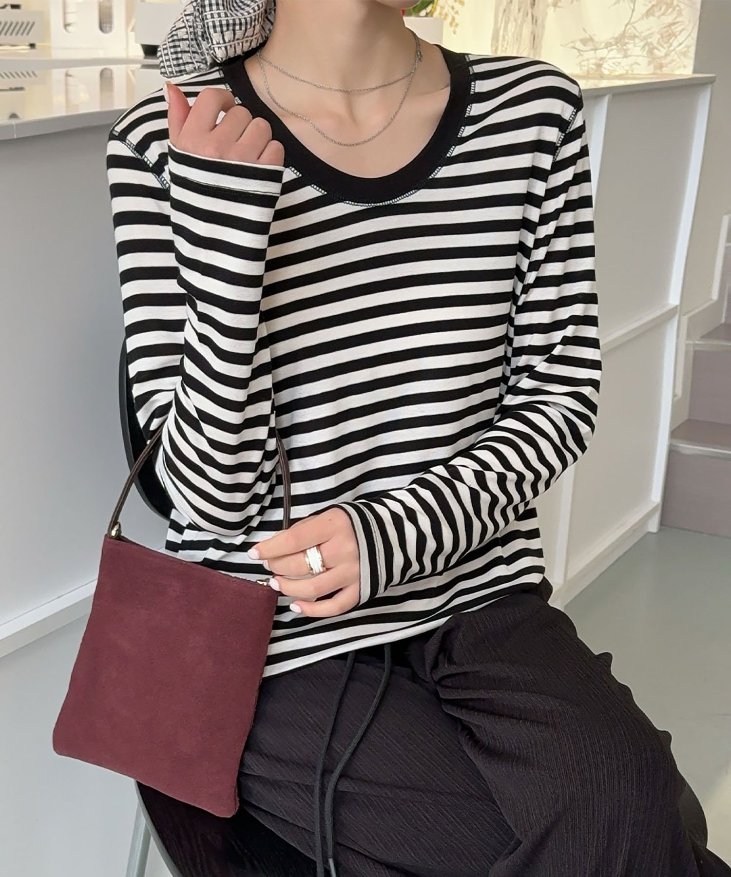 【ガール/GIRL】のUネックロングスリーブTシャツ カットソー インテリア・キッズ・メンズ・レディースファッション・服の通販 founy(ファニー) 　ファッション　Fashion　レディースファッション　Fashion for Women　トップス・カットソー　Cut & Sew Tops　シャツ・ブラウス・オフィスカジュアル　Elegant Blouses & Button-Ups　ロングTシャツ・Tシャツ　Longline T-Shirts & Tees　カットソー・ベーシックTシャツ　Cut-and-Sewn Tops / Stretch Tees & Basics　カットソー　Cut and Sewn Top　ベーシック　Basic, Essential　再入荷　Restock / Back in Stock　BKOWH|ID: prp329100004734855 ipo3291000000034203053