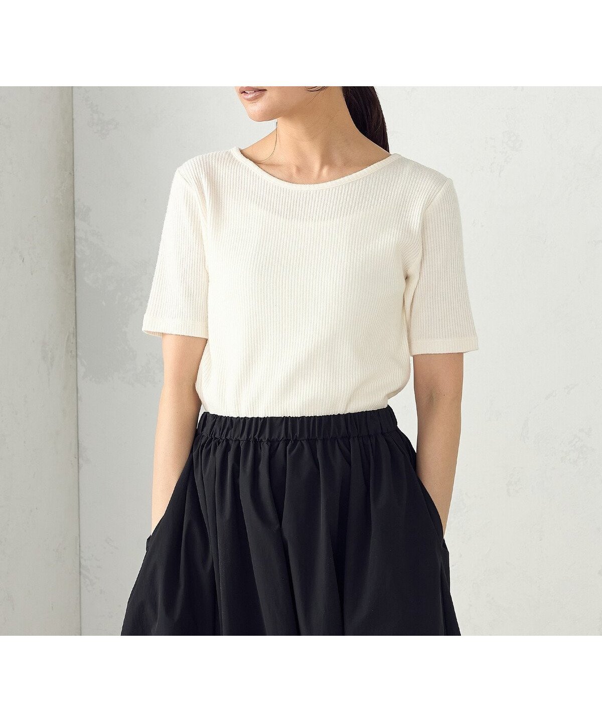 【コムサイズム/COMME CA ISM】の【アンサンブル対応】クロップド丈 リブTシャツ インテリア・キッズ・メンズ・レディースファッション・服の通販 founy(ファニー) 　ファッション　Fashion　レディースファッション　Fashion for Women　トップス・カットソー　Cut & Sew Tops　アンサンブルニット　Knit Ensembles & Twin Sets　シャツ・ブラウス・オフィスカジュアル　Elegant Blouses & Button-Ups　ロングTシャツ・Tシャツ　Longline T-Shirts & Tees　アンサンブル　Ensemble Set　インナー　Innerwear　カーディガン　Cardigan, Knitwear　クロップド　Cropped, Short Length　コンパクト　Compact, Small Size　ショート　Short, Short Length　シンプル　Simple, Minimal　テレコ　Ribbed, Rib Stitch　トレンド　Trend, Trending Now　ポケット　Pocket, Pocket Detail　おすすめ　Recommended / Our Picks　エレガント 上品　Elegant　アイボリー|ID: prp329100004735145 ipo3291000000034300952