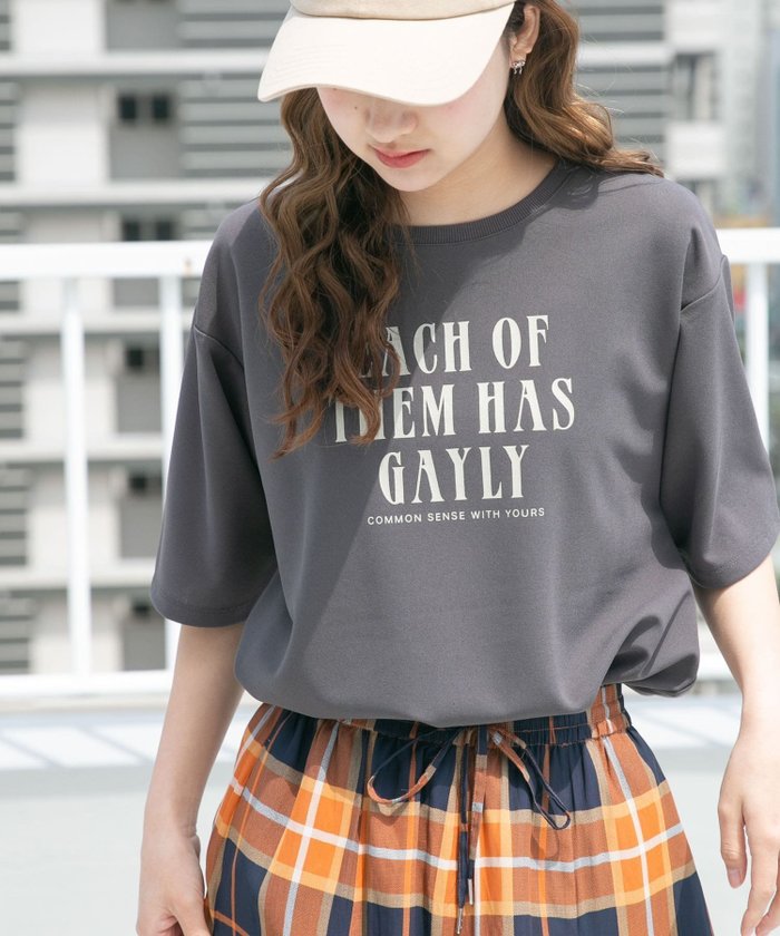 【アイテムズアーバンリサーチ/ITEMS URBAN RESEARCH】のカットジョーゼットロゴTシャツ インテリア・キッズ・メンズ・レディースファッション・服の通販 founy(ファニー) https://founy.com/ ファッション Fashion レディースファッション Fashion for Women トップス・カットソー Cut & Sew Tops シャツ・ブラウス・オフィスカジュアル Elegant Blouses & Button-Ups ロングTシャツ・Tシャツ Longline T-Shirts & Tees 2025年 2025 2025春夏・S/S Spring/Summer 2025 SS25 ジョーゼット Georgette, Semi-Sheer Fabric バランス Balance, Style Balance プリント Print, Printed Pattern ラウンド Round, Round Neck 夏 Summer S/S・春夏 SS, Spring/Summer, Warm Season |ID: prp329100004735151 ipo3291000000034284367